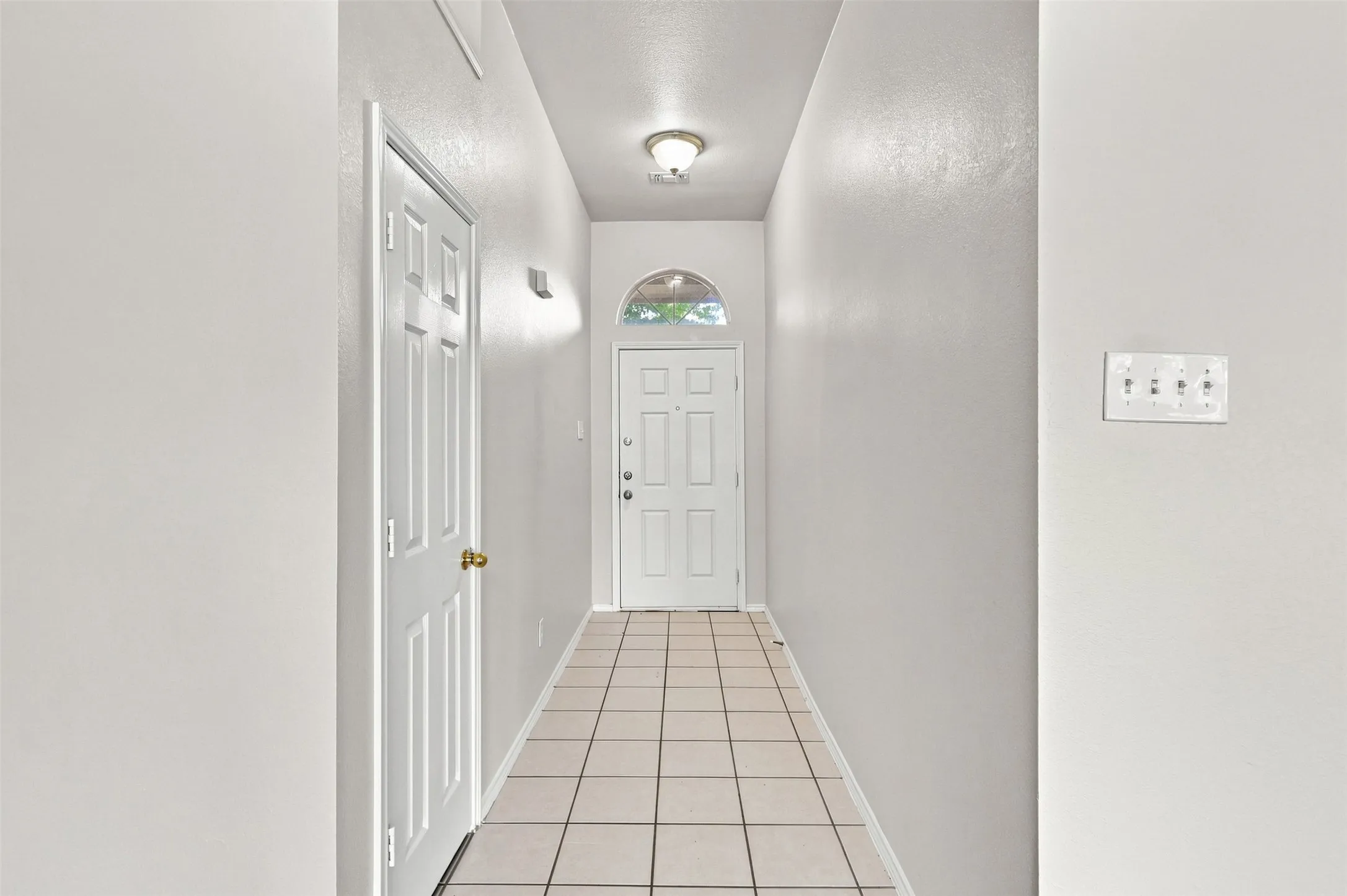Single Family Residence For Sale in Tarrant County , 625 Jamie Lane, Mansfield, Texas 76063, 3 Bedroom, 2 Bathroom, 2 Garage spaces, 1,536 Sqft, built in 2000, mls#21348770, Real Estate Agent in Mansfield, Homes For Sale in Tarrant county, Homes For Sale in Mansfield, Realtor in Mansfield Texas, Real Estate Brokerage Independent Realty Texas, Luminita Cordes Realtor