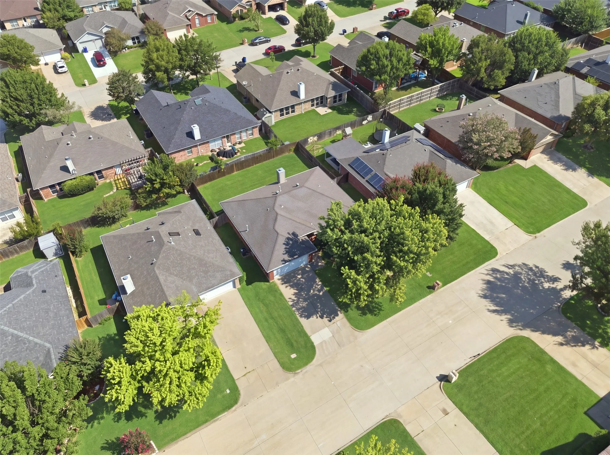 Single Family Residence For Sale in Tarrant County , 625 Jamie Lane, Mansfield, Texas 76063, 3 Bedroom, 2 Bathroom, 2 Garage spaces, 1,536 Sqft, built in 2000, mls#21348770, Real Estate Agent in Mansfield, Homes For Sale in Tarrant county, Homes For Sale in Mansfield, Realtor in Mansfield Texas, Real Estate Brokerage Independent Realty Texas, Luminita Cordes Realtor