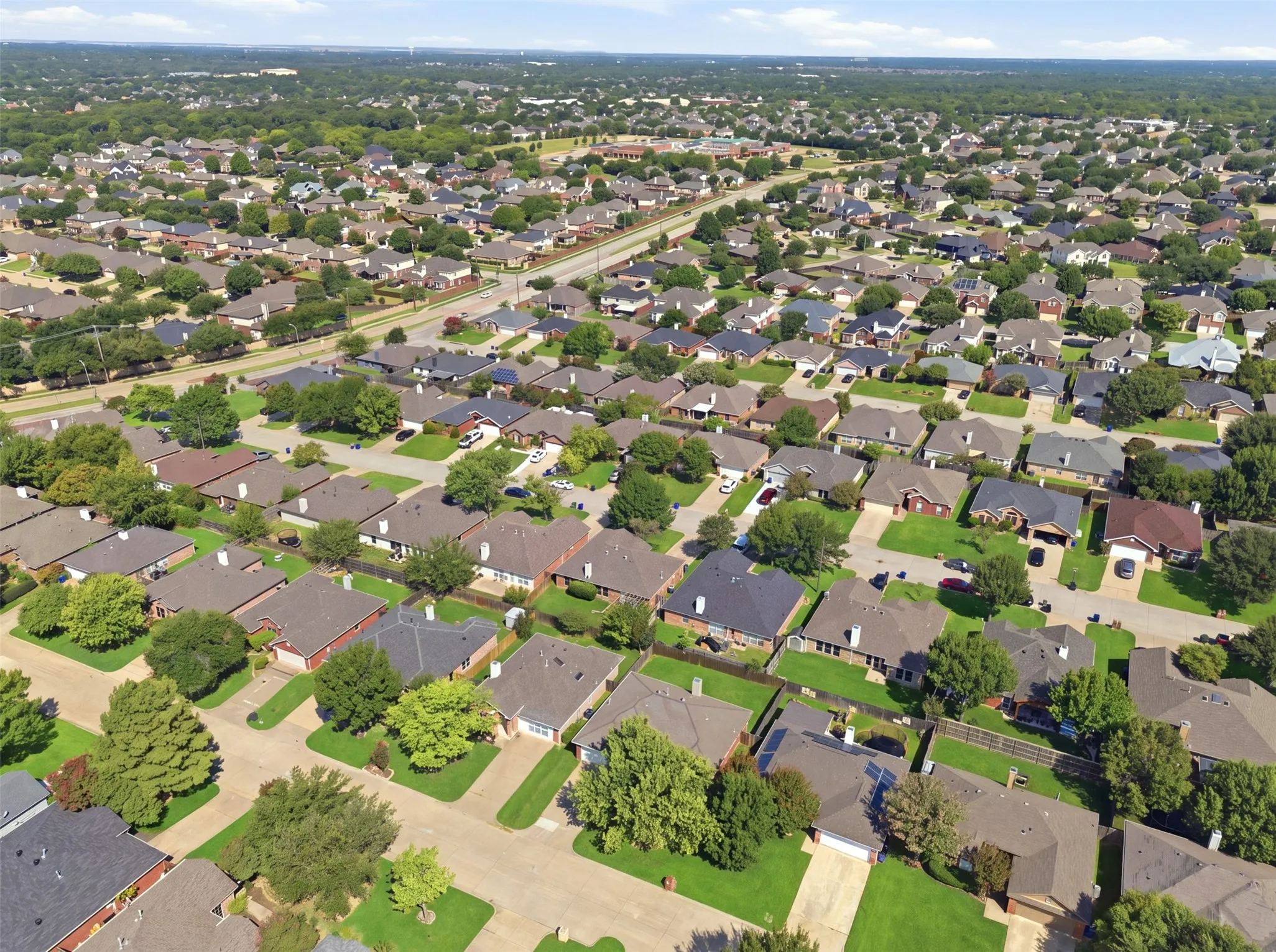 Single Family Residence For Sale in Tarrant County , 625 Jamie Lane, Mansfield, Texas 76063, 3 Bedroom, 2 Bathroom, 2 Garage spaces, 1,536 Sqft, built in 2000, mls#21348770, Real Estate Agent in Mansfield, Homes For Sale in Tarrant county, Homes For Sale in Mansfield, Realtor in Mansfield Texas, Real Estate Brokerage Independent Realty Texas, Luminita Cordes Realtor