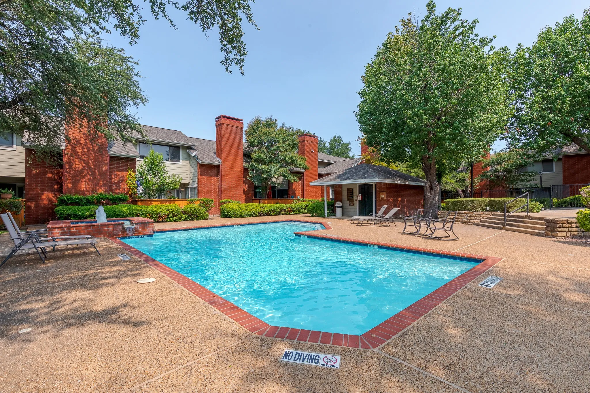 Condominium For Sale in Dallas County , 8404 Forest Lane 203, Dallas, Texas 75243, 1 Bedroom, 2 Bathroom, Garage spaces, 745 Sqft, built in 1984, mls#21348681, Real Estate Agent in Dallas, Homes For Sale in Dallas county, Homes For Sale in Dallas, Realtor in Dallas Texas, Real Estate Brokerage Independent Realty Texas, Luminita Cordes Realtor