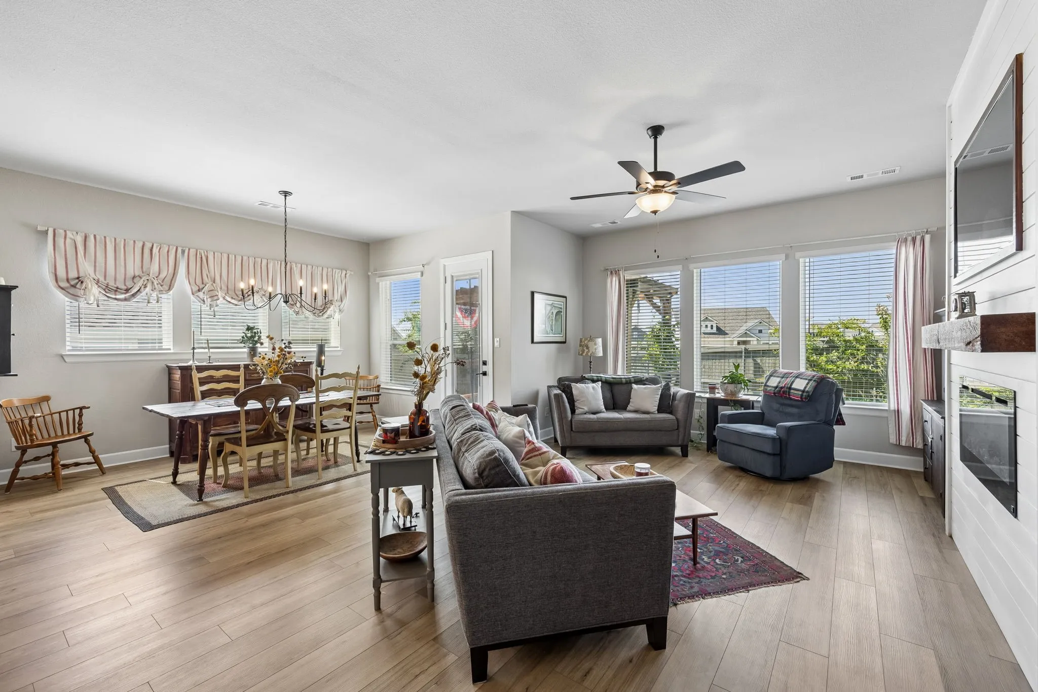 Single Family Residence For Sale in Denton County , 2232 Robin Way, Northlake, Texas 76247, 4 Bedroom, 3 Bathroom, 2 Garage spaces, 2,357 Sqft, built in 2022, mls#21350301, Real Estate Agent in Northlake, Homes For Sale in Denton county, Homes For Sale in Northlake, Realtor in Northlake Texas, Real Estate Brokerage Independent Realty Texas, Luminita Cordes Realtor