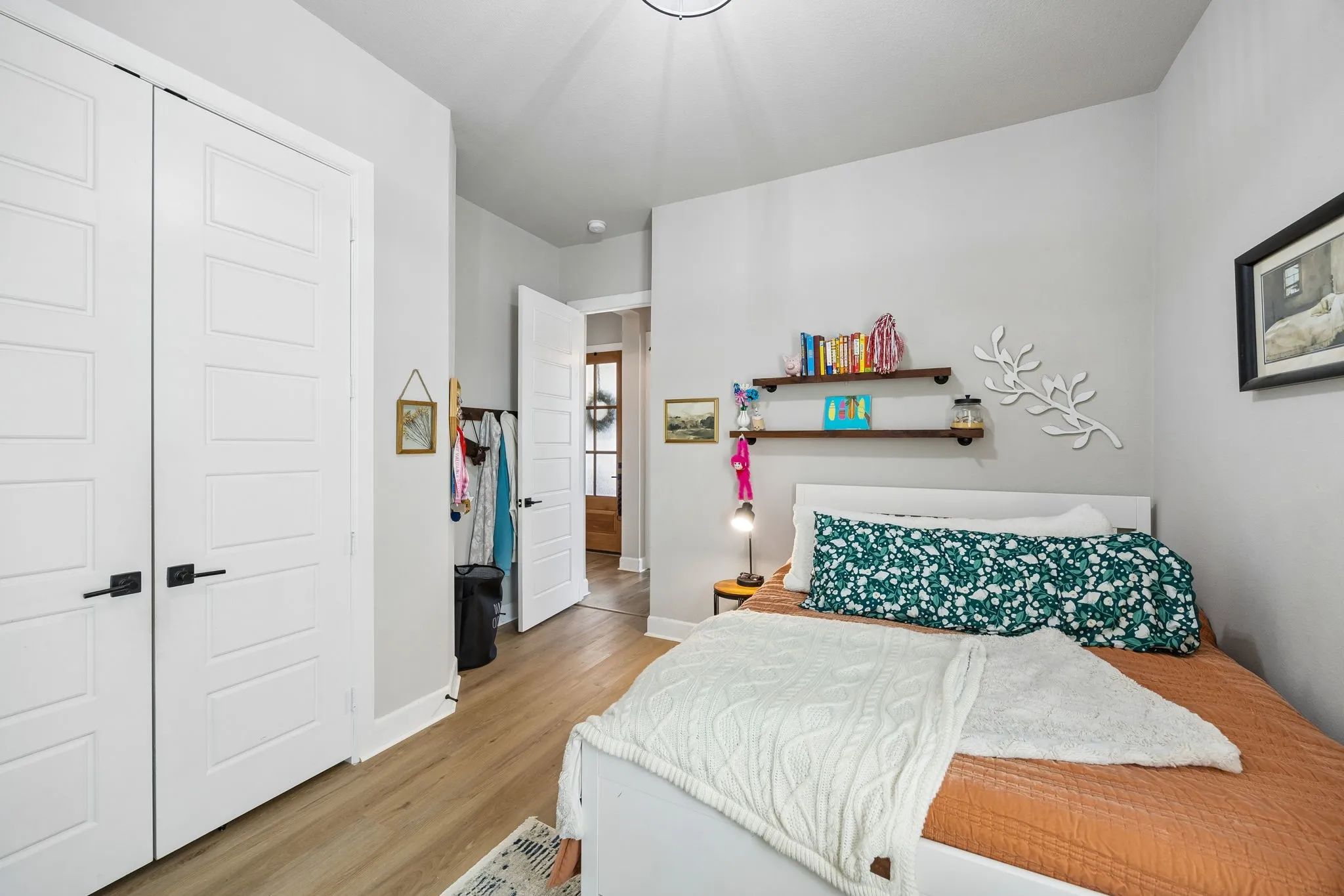 Single Family Residence For Sale in Denton County , 2232 Robin Way, Northlake, Texas 76247, 4 Bedroom, 3 Bathroom, 2 Garage spaces, 2,357 Sqft, built in 2022, mls#21350301, Real Estate Agent in Northlake, Homes For Sale in Denton county, Homes For Sale in Northlake, Realtor in Northlake Texas, Real Estate Brokerage Independent Realty Texas, Luminita Cordes Realtor