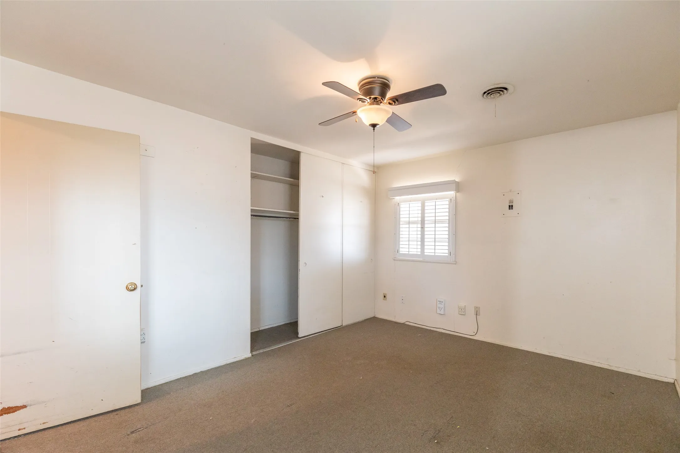 Single Family Residence For Sale in Taylor County , 2502 Bennett Drive, Abilene, Texas 79605, 4 Bedroom, 2 Bathroom, Garage spaces, 1,660 Sqft, built in 1958, mls#21350481, Real Estate Agent in Abilene, Homes For Sale in Taylor county, Homes For Sale in Abilene, Realtor in Abilene Texas, Real Estate Brokerage Independent Realty Texas, Luminita Cordes Realtor
