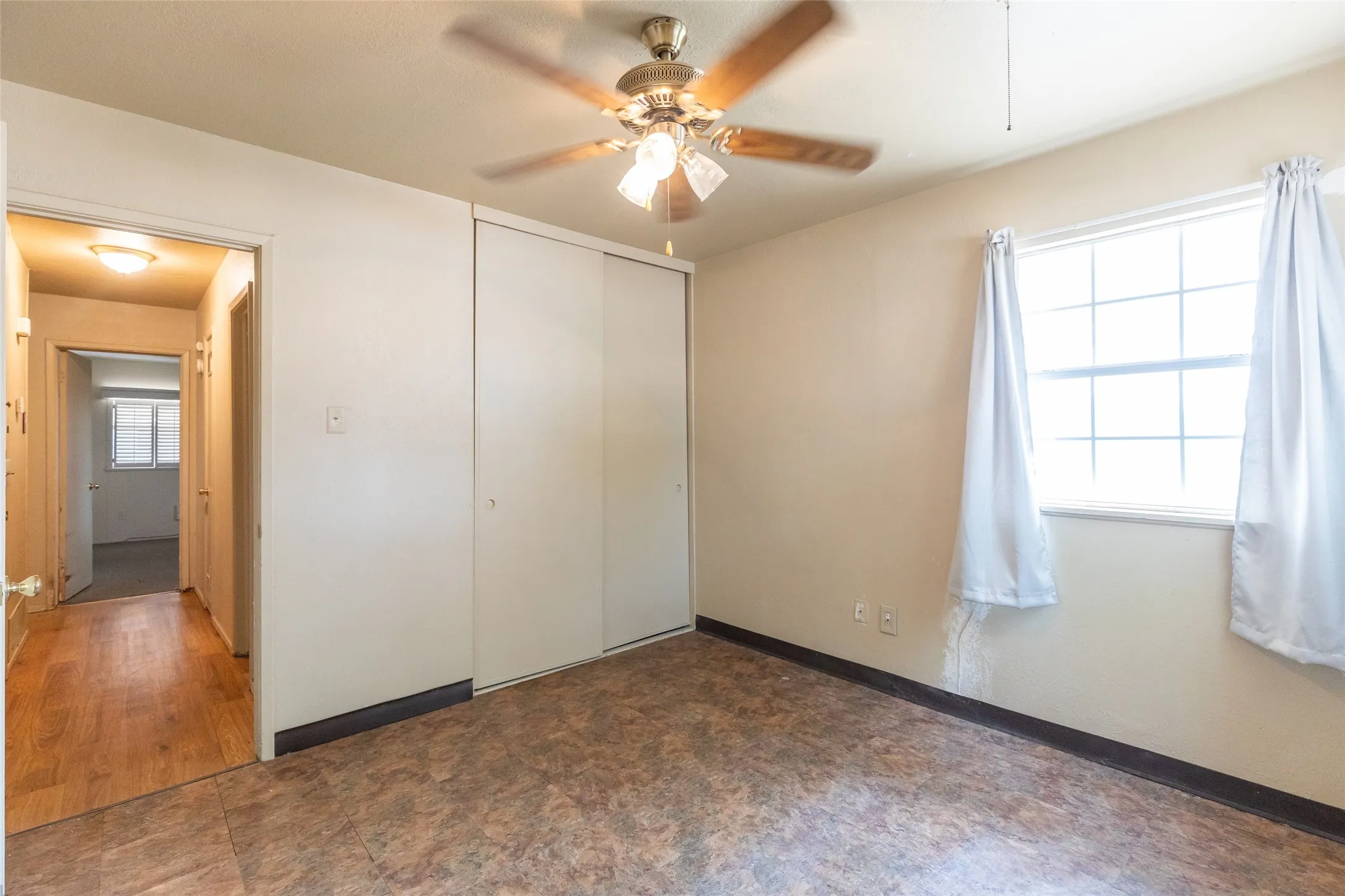 Single Family Residence For Sale in Taylor County , 2502 Bennett Drive, Abilene, Texas 79605, 4 Bedroom, 2 Bathroom, Garage spaces, 1,660 Sqft, built in 1958, mls#21350481, Real Estate Agent in Abilene, Homes For Sale in Taylor county, Homes For Sale in Abilene, Realtor in Abilene Texas, Real Estate Brokerage Independent Realty Texas, Luminita Cordes Realtor