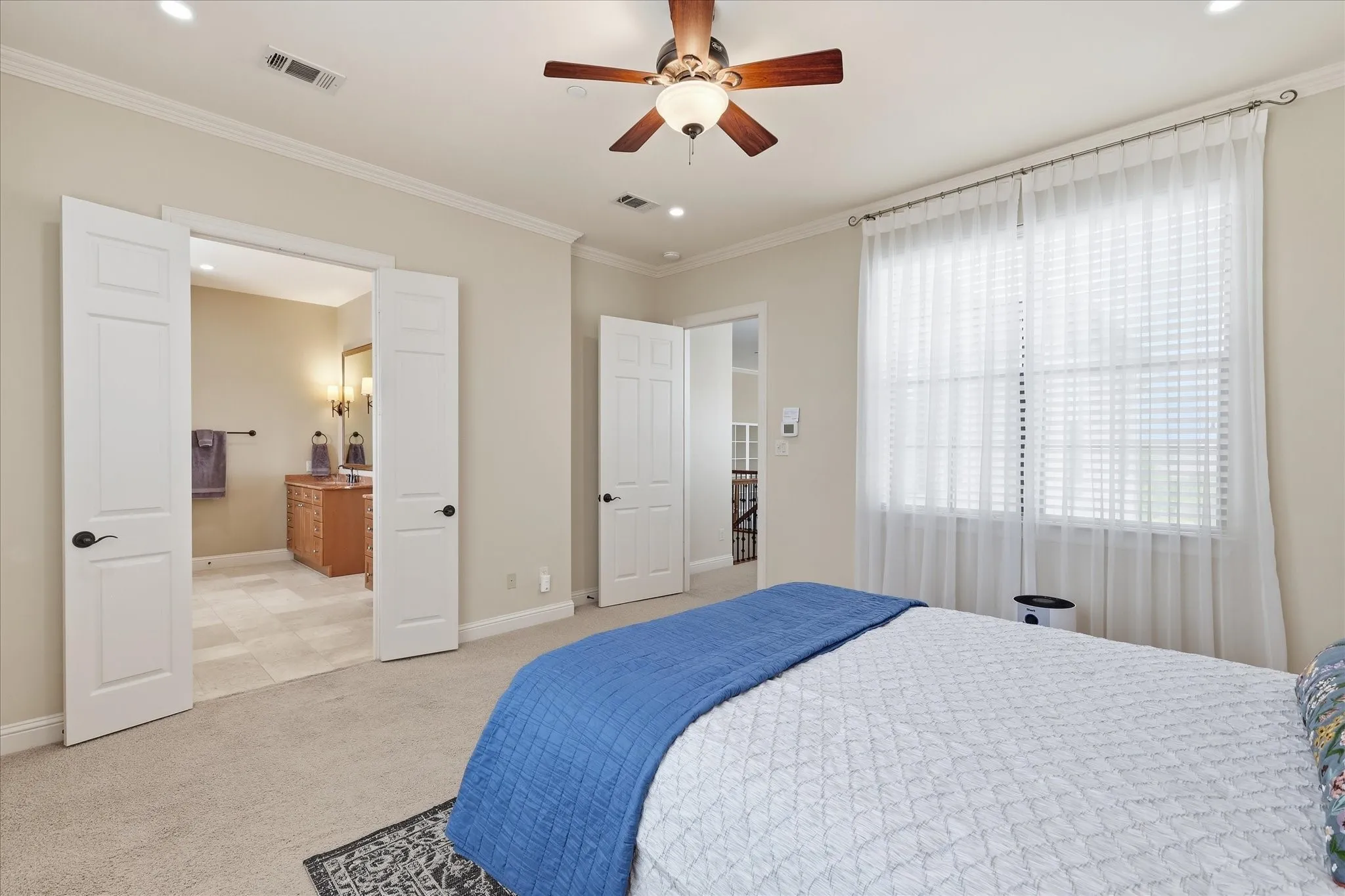 Townhouse For Sale in Dallas County , 1110 Emerson Park Lane, Irving, Texas 75063, 3 Bedroom, 4 Bathroom, 2 Garage spaces, 2,979 Sqft, built in 2006, mls#21348835, Real Estate Agent in Irving, Homes For Sale in Dallas county, Homes For Sale in Irving, Realtor in Irving Texas, Real Estate Brokerage Independent Realty Texas, Luminita Cordes Realtor