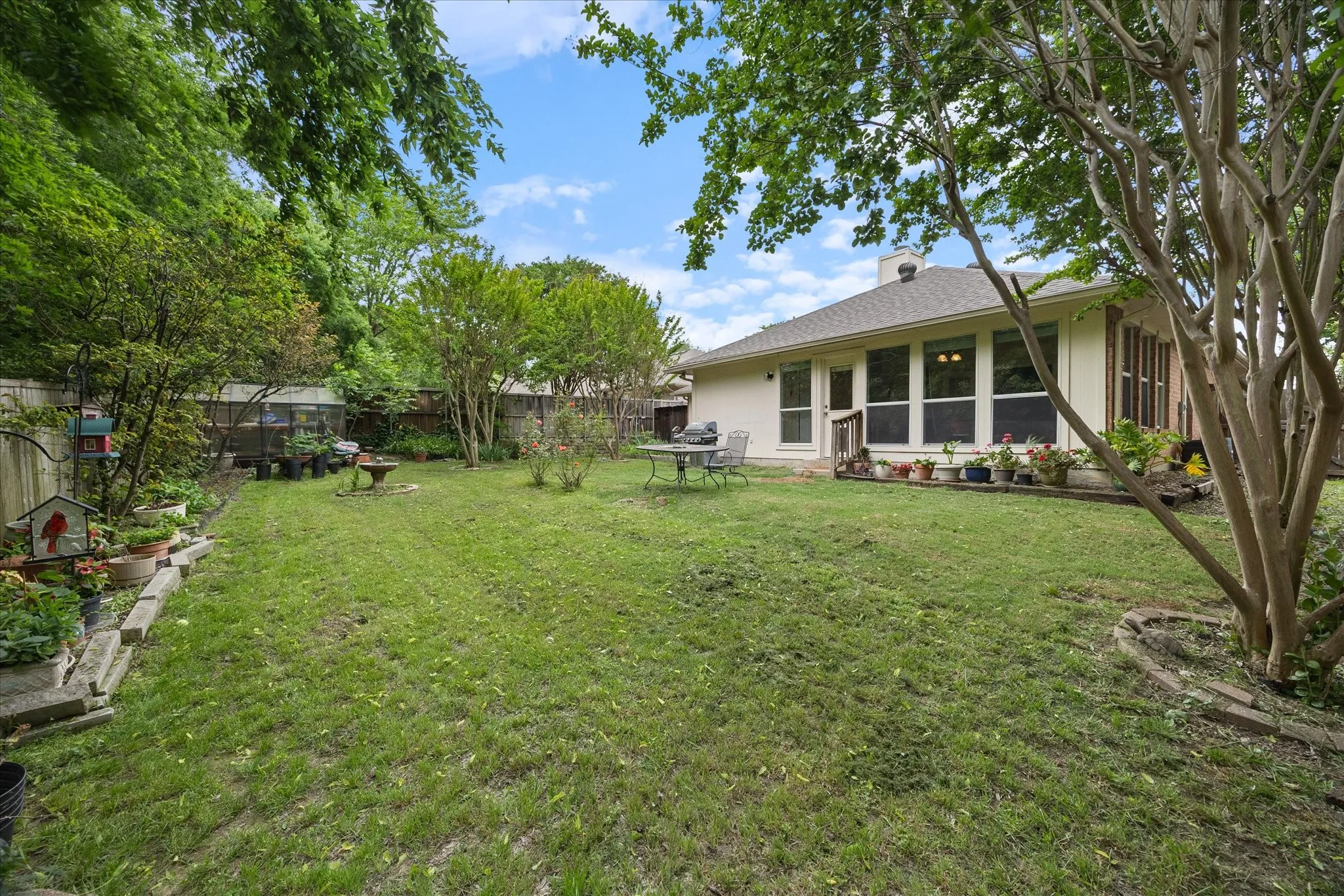 Single Family Residence For Sale in Rockwall County , 1023 High Cotton Lane, Rockwall, Texas 75087, 4 Bedroom, 3 Bathroom, 2 Garage spaces, 2,680 Sqft, built in 2001, Price $375,000, mls#21352429, Real Estate Agent in Rockwall, Homes For Sale in Rockwall county, Homes For Sale in Rockwall, Realtor in Rockwall Texas, Real Estate Brokerage Independent Realty Texas, Luminita Cordes Realtor