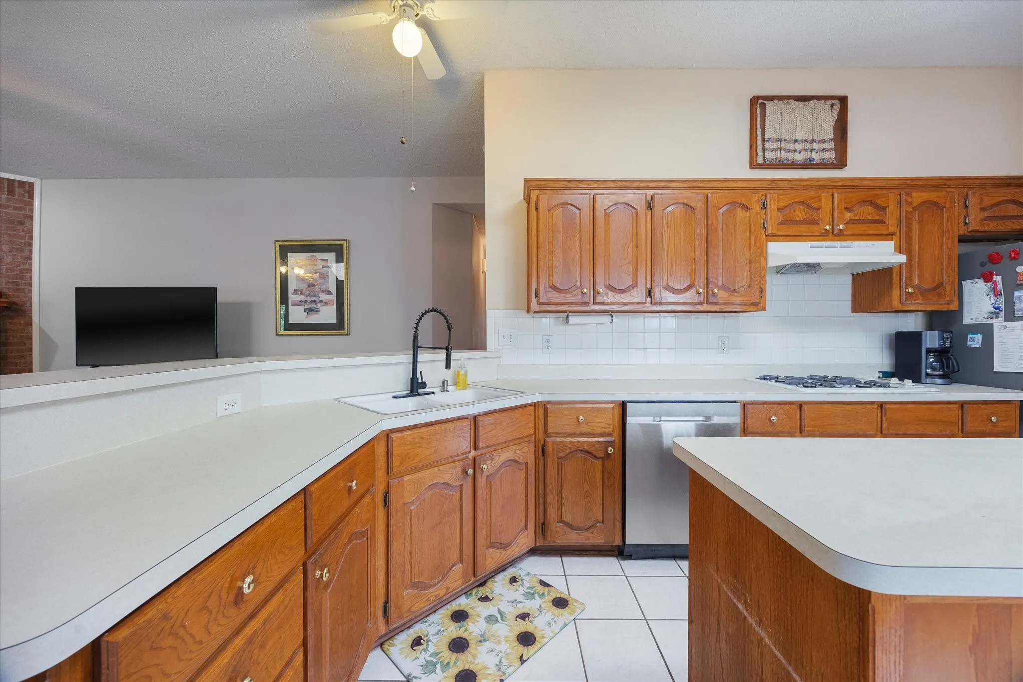 Single Family Residence For Sale in Rockwall County , 1023 High Cotton Lane, Rockwall, Texas 75087, 4 Bedroom, 3 Bathroom, 2 Garage spaces, 2,680 Sqft, built in 2001, Price $375,000, mls#21352429, Real Estate Agent in Rockwall, Homes For Sale in Rockwall county, Homes For Sale in Rockwall, Realtor in Rockwall Texas, Real Estate Brokerage Independent Realty Texas, Luminita Cordes Realtor