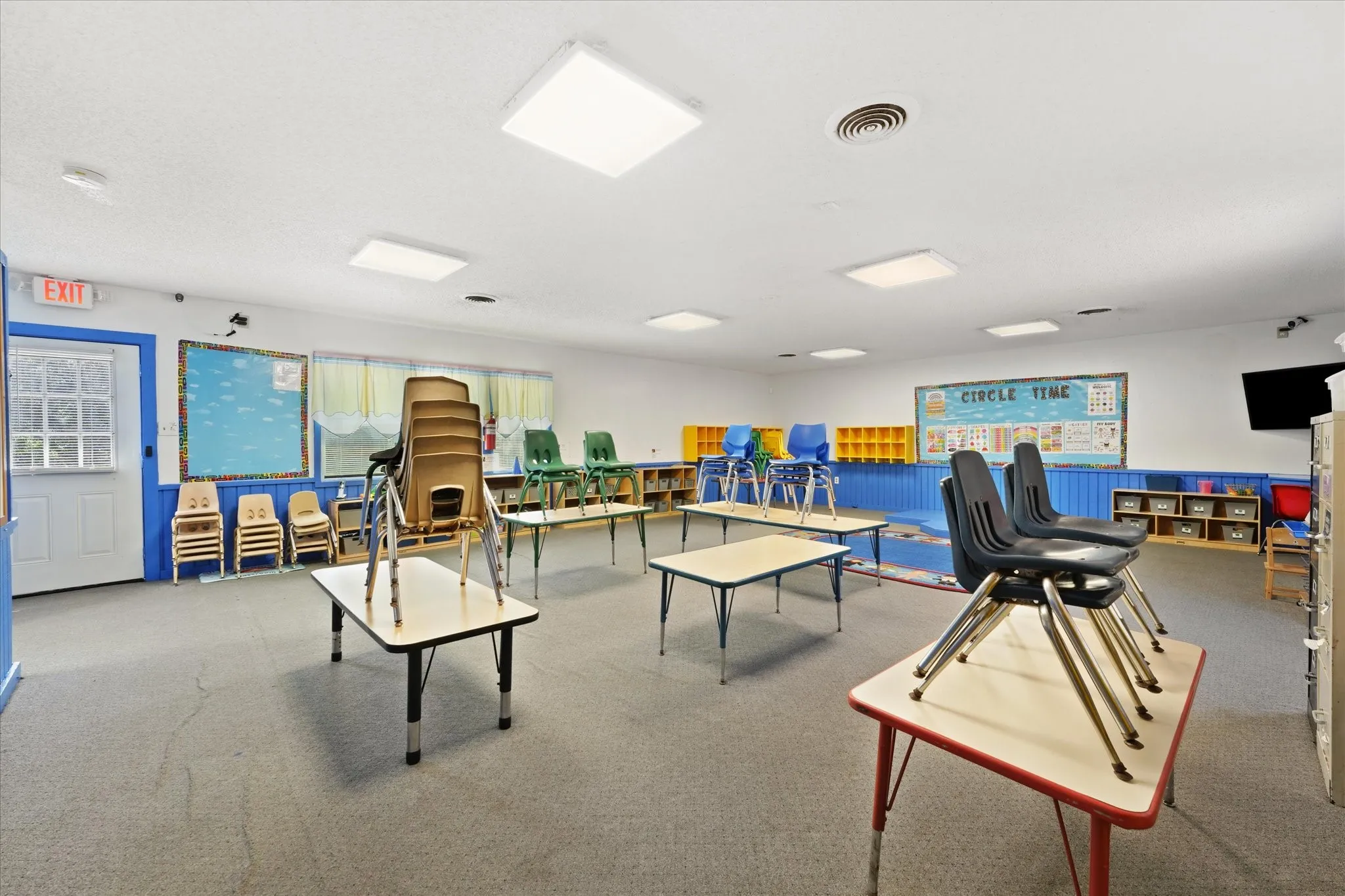 Office For Rent in Tarrant County , 652 Meadow Park Drive, White Settlement, Texas 76108, 0, 0, Garage spaces, 0 Sqft, built in 1952, mls#21350530, Real Estate Agent in White Settlement, Homes For Rent in Tarrant county, Homes For Rent in White Settlement, Realtor in White Settlement Texas, Real Estate Brokerage Independent Realty Texas, Luminita Cordes Realtor