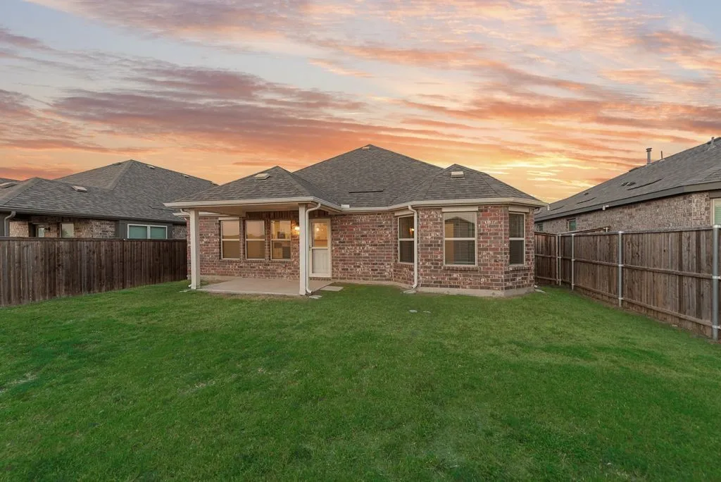 Single Family Residence For Sale in Denton County , 4813 Cleves Avenue, Celina, Texas 76227, 4 Bedroom, 2 Bathroom, 2 Garage spaces, 1,908 Sqft, built in 2020, mls#21352221, Real Estate Agent in Celina, Homes For Sale in Denton county, Homes For Sale in Celina, Realtor in Celina Texas, Real Estate Brokerage Independent Realty Texas, Luminita Cordes Realtor