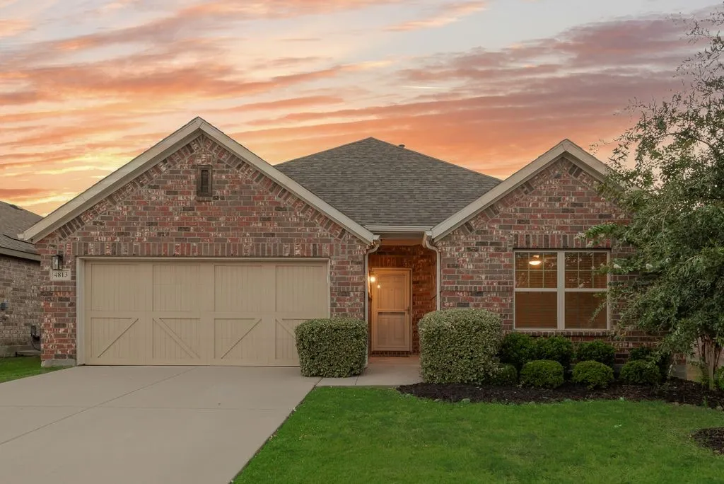Single Family Residence For Sale in Denton County , 4813 Cleves Avenue, Celina, Texas 76227, 4 Bedroom, 2 Bathroom, 2 Garage spaces, 1,908 Sqft, built in 2020, mls#21352221, Real Estate Agent in Celina, Homes For Sale in Denton county, Homes For Sale in Celina, Realtor in Celina Texas, Real Estate Brokerage Independent Realty Texas, Luminita Cordes Realtor