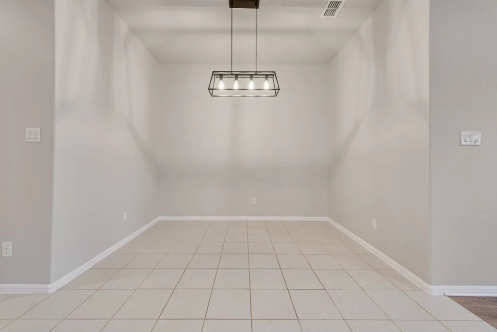 Single Family Residence For Sale in Denton County , 4813 Cleves Avenue, Celina, Texas 76227, 4 Bedroom, 2 Bathroom, 2 Garage spaces, 1,908 Sqft, built in 2020, mls#21352221, Real Estate Agent in Celina, Homes For Sale in Denton county, Homes For Sale in Celina, Realtor in Celina Texas, Real Estate Brokerage Independent Realty Texas, Luminita Cordes Realtor