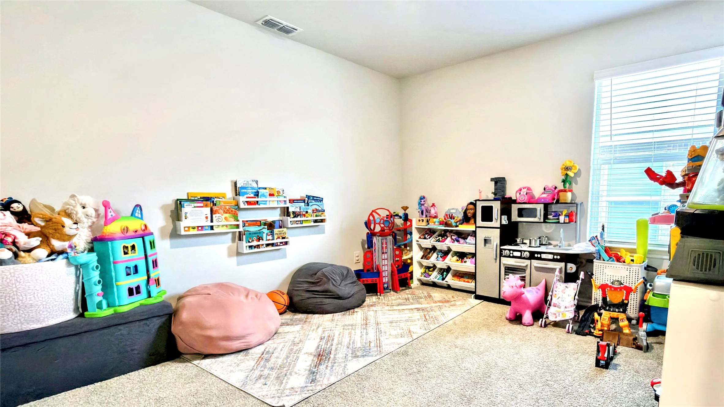 Single Family Residence For Rent in Denton County , 16628 Hay Valley Drive, Justin, Texas 76247, 4 Bedroom, 2 Bathroom, 2 Garage spaces, 2,081 Sqft, built in 2023, mls#21351947, Real Estate Agent in Justin, Homes For Rent in Denton county, Homes For Rent in Justin, Realtor in Justin Texas, Real Estate Brokerage Independent Realty Texas, Luminita Cordes Realtor
