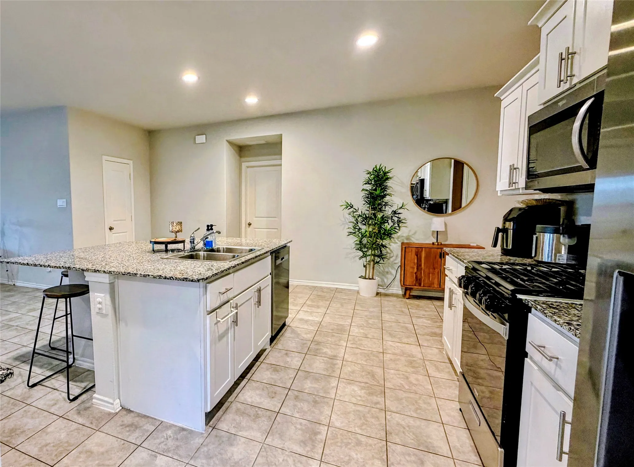 Single Family Residence For Rent in Denton County , 16628 Hay Valley Drive, Justin, Texas 76247, 4 Bedroom, 2 Bathroom, 2 Garage spaces, 2,081 Sqft, built in 2023, mls#21351947, Real Estate Agent in Justin, Homes For Rent in Denton county, Homes For Rent in Justin, Realtor in Justin Texas, Real Estate Brokerage Independent Realty Texas, Luminita Cordes Realtor