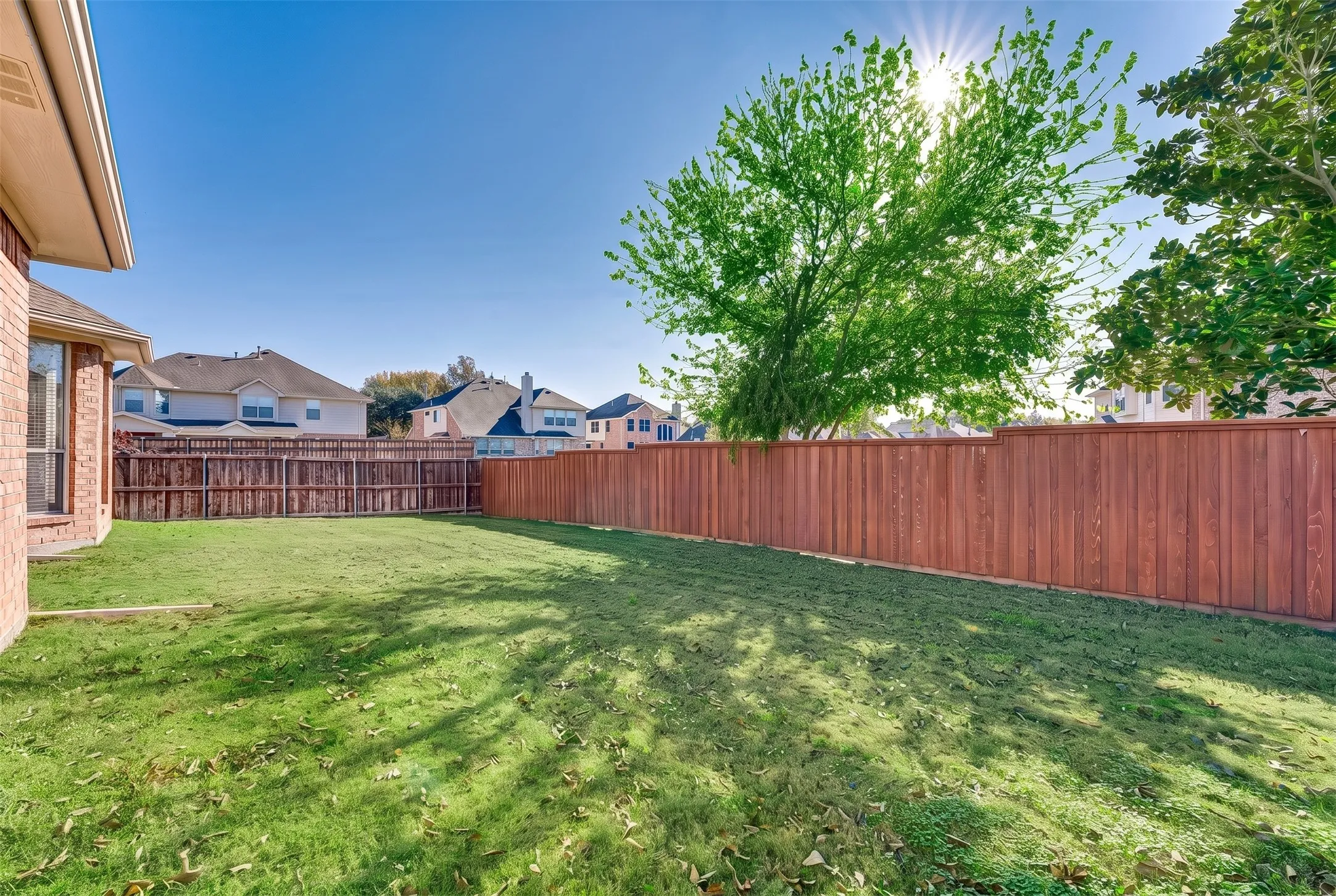 Single Family Residence For Sale in Collin County , 316 Mimosa Drive, Murphy, Texas 75094, 4 Bedroom, 2 Bathroom, 2 Garage spaces, 2,455 Sqft, built in 2001, mls#21351474, Real Estate Agent in Murphy, Homes For Sale in Collin county, Homes For Sale in Murphy, Realtor in Murphy Texas, Real Estate Brokerage Independent Realty Texas, Luminita Cordes Realtor
