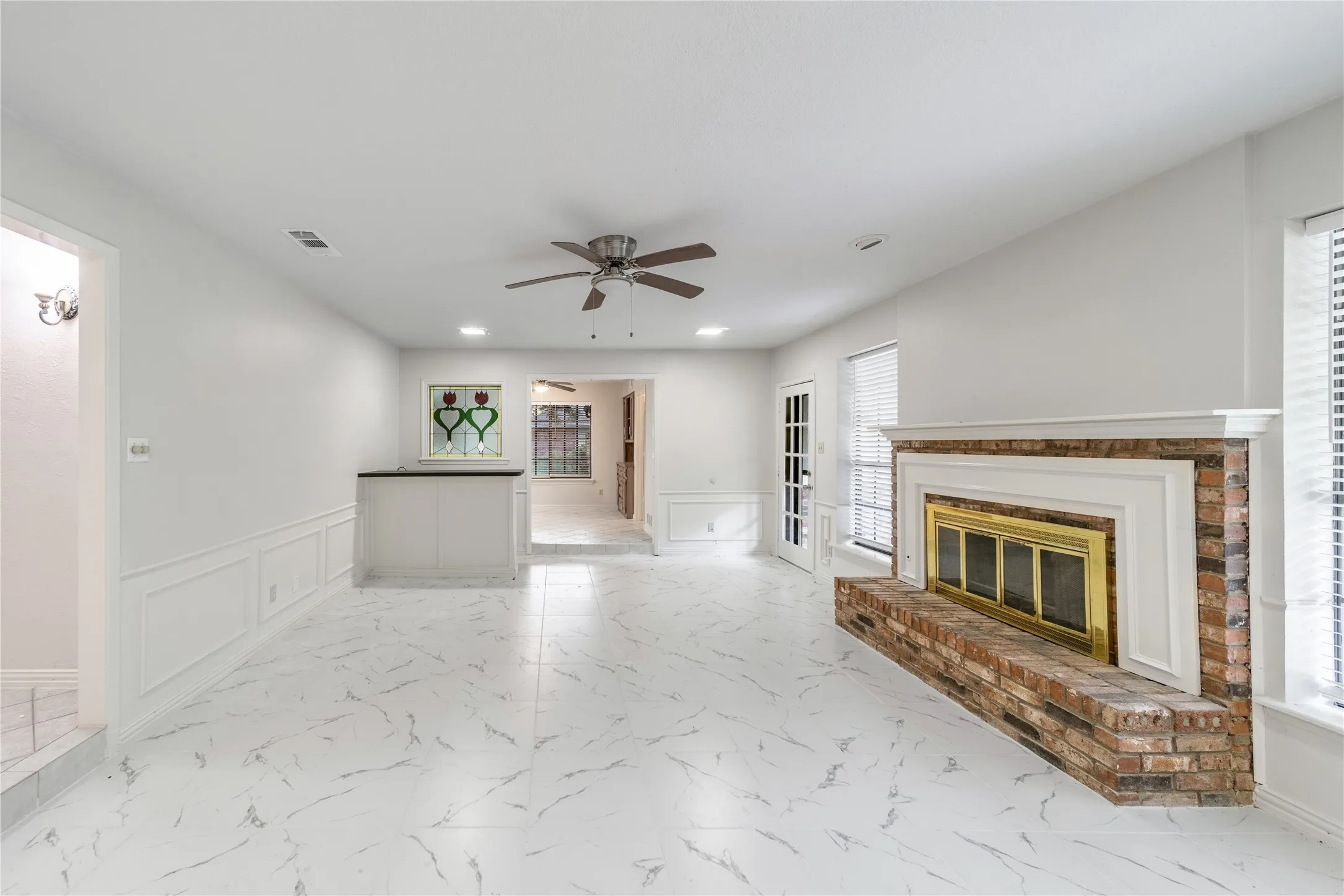 Single Family Residence For Sale in Dallas County , 212 Magic Lane, Sunnyvale, Texas 75182, 4 Bedroom, 5 Bathroom, 2 Garage spaces, 2,480 Sqft, built in 1980, Price $579,900, mls#21352291, Real Estate Agent in Sunnyvale, Homes For Sale in Dallas county, Homes For Sale in Sunnyvale, Realtor in Sunnyvale Texas, Real Estate Brokerage Independent Realty Texas, Luminita Cordes Realtor