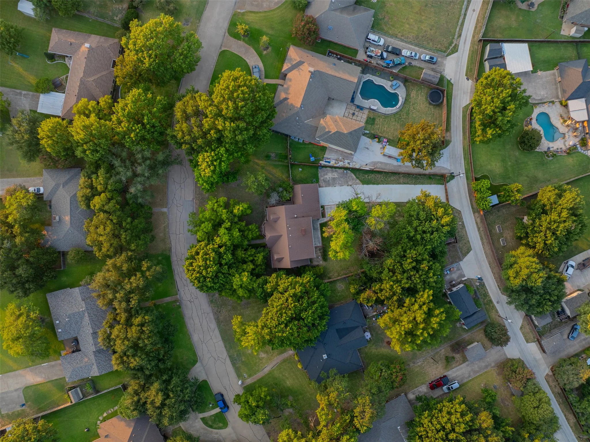 Single Family Residence For Sale in Dallas County , 212 Magic Lane, Sunnyvale, Texas 75182, 4 Bedroom, 5 Bathroom, 2 Garage spaces, 2,480 Sqft, built in 1980, Price $579,900, mls#21352291, Real Estate Agent in Sunnyvale, Homes For Sale in Dallas county, Homes For Sale in Sunnyvale, Realtor in Sunnyvale Texas, Real Estate Brokerage Independent Realty Texas, Luminita Cordes Realtor