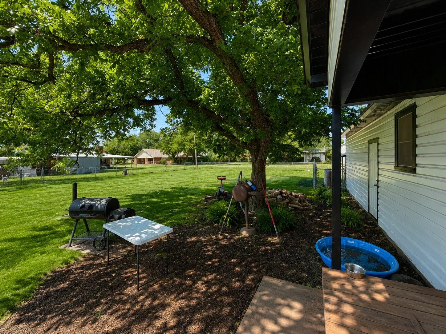 Single Family Residence For Sale in Haskell County , 925 N 6th Street, Haskell, Texas 79521, 4 Bedroom, 2 Bathroom, 2 Garage spaces, 1,794 Sqft, built in 1947, mls#21350424, Real Estate Agent in Haskell, Homes For Sale in Haskell county, Homes For Sale in Haskell, Realtor in Haskell Texas, Real Estate Brokerage Independent Realty Texas, Luminita Cordes Realtor