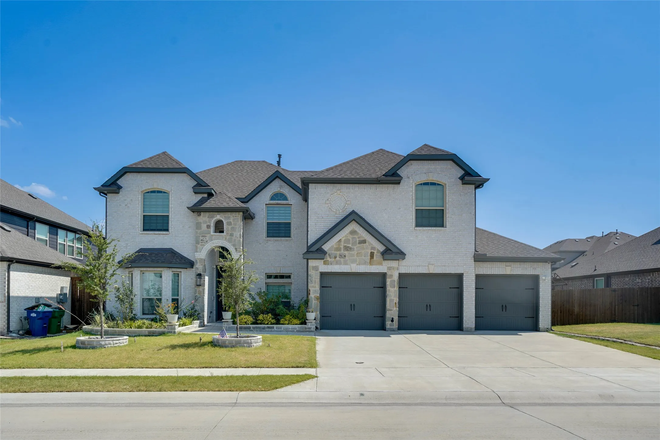 Single Family Residence For Rent in Rockwall County , 727 Stearman Lane, Fate, Texas 75087, 5 Bedroom, 4 Bathroom, 3 Garage spaces, 3,387 Sqft, built in 2023, mls#21350360, Real Estate Agent in Fate, Homes For Rent in Rockwall county, Homes For Rent in Fate, Realtor in Fate Texas, Real Estate Brokerage Independent Realty Texas, Luminita Cordes Realtor