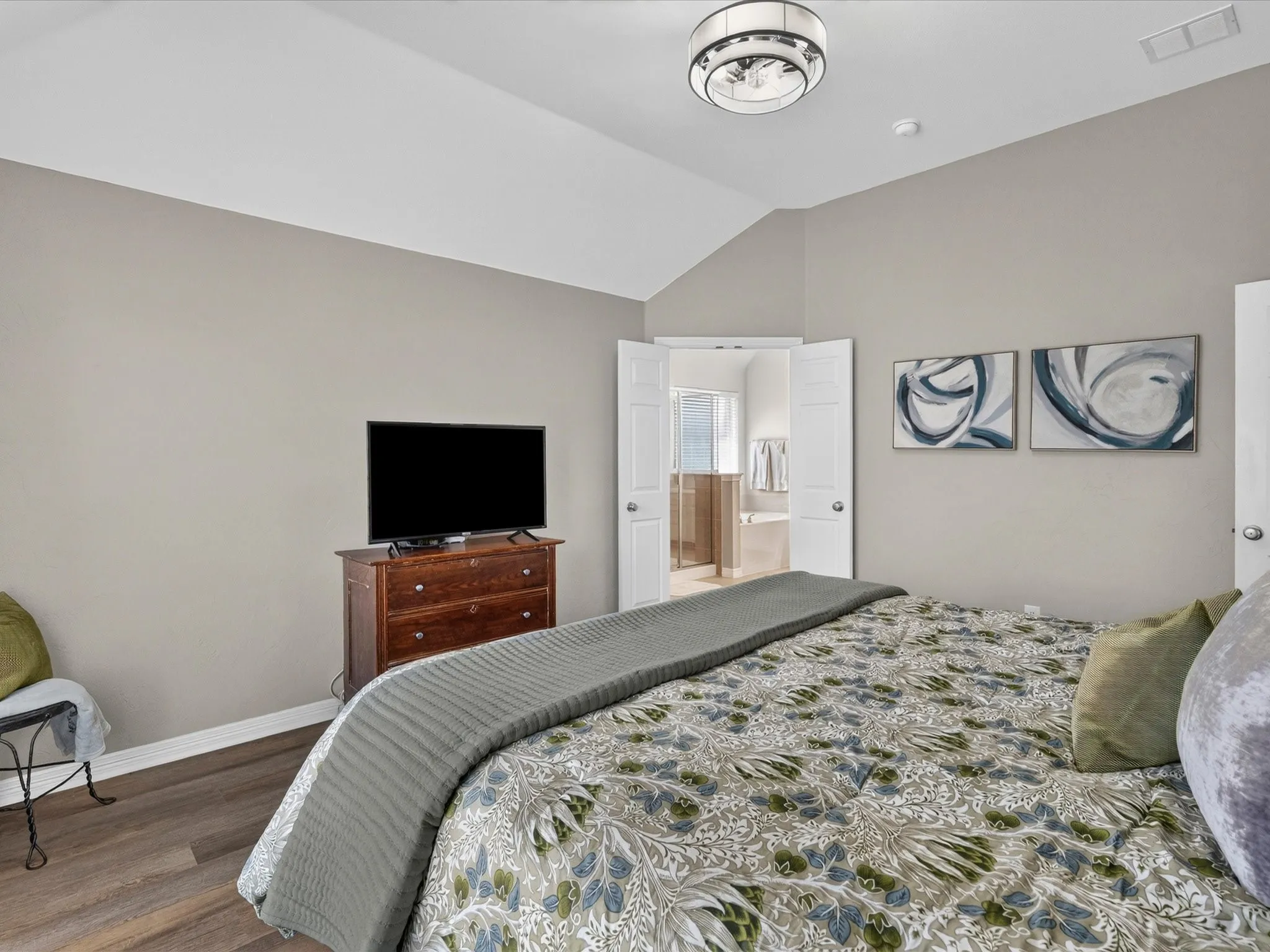 Single Family Residence For Sale in Collin County , 1352 Bateman Lane, Celina, Texas 75009, 4 Bedroom, 2 Bathroom, 2 Garage spaces, 2,300 Sqft, built in 2007, mls#21352472, Real Estate Agent in Celina, Homes For Sale in Collin county, Homes For Sale in Celina, Realtor in Celina Texas, Real Estate Brokerage Independent Realty Texas, Luminita Cordes Realtor