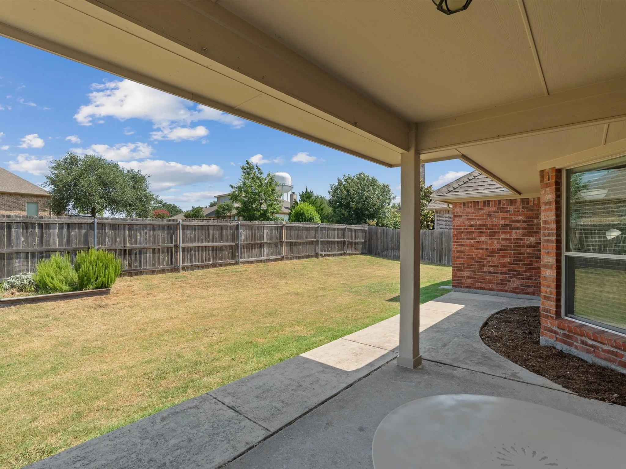 Single Family Residence For Sale in Collin County , 1352 Bateman Lane, Celina, Texas 75009, 4 Bedroom, 2 Bathroom, 2 Garage spaces, 2,300 Sqft, built in 2007, mls#21352472, Real Estate Agent in Celina, Homes For Sale in Collin county, Homes For Sale in Celina, Realtor in Celina Texas, Real Estate Brokerage Independent Realty Texas, Luminita Cordes Realtor