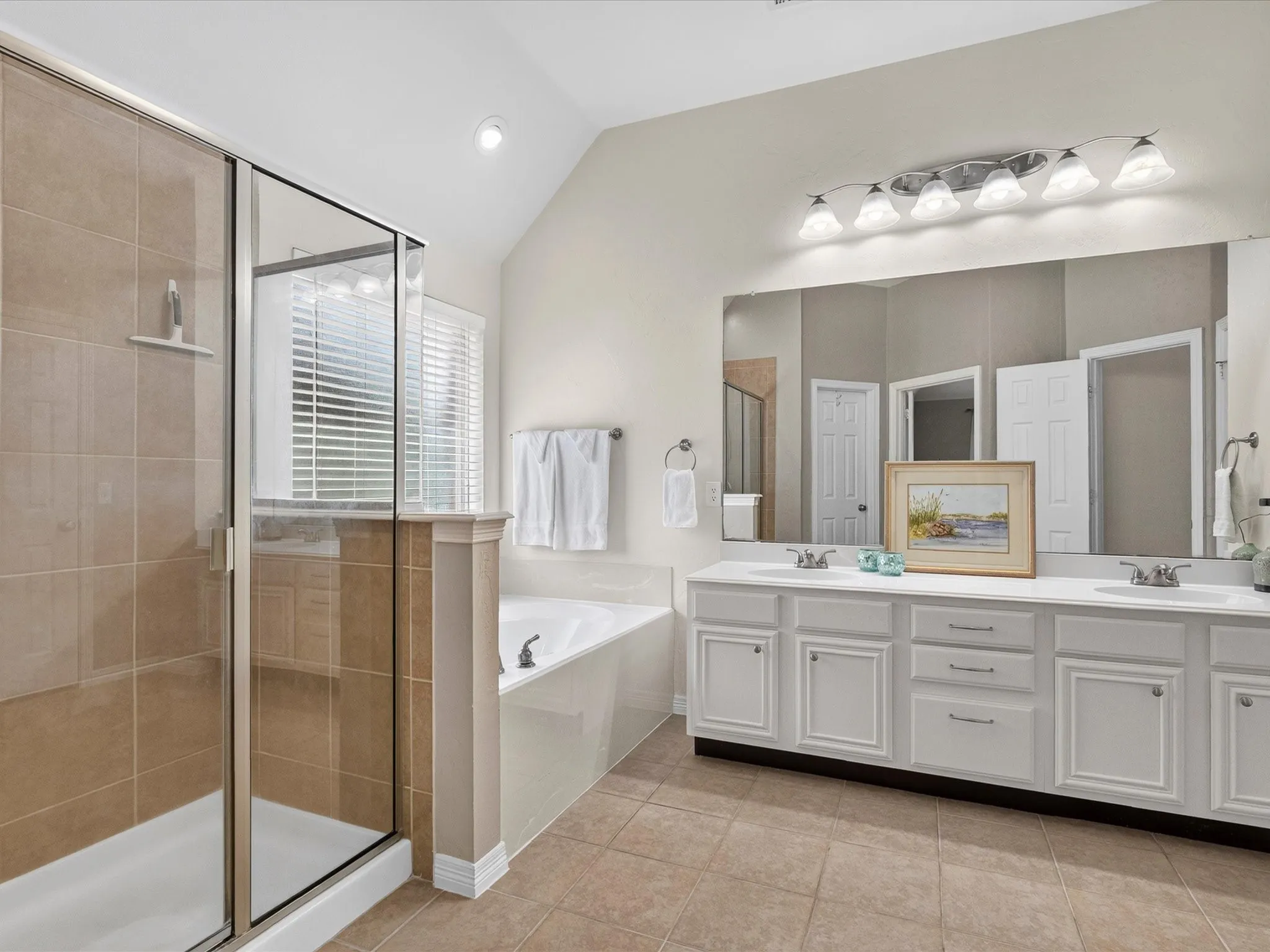 Single Family Residence For Sale in Collin County , 1352 Bateman Lane, Celina, Texas 75009, 4 Bedroom, 2 Bathroom, 2 Garage spaces, 2,300 Sqft, built in 2007, mls#21352472, Real Estate Agent in Celina, Homes For Sale in Collin county, Homes For Sale in Celina, Realtor in Celina Texas, Real Estate Brokerage Independent Realty Texas, Luminita Cordes Realtor