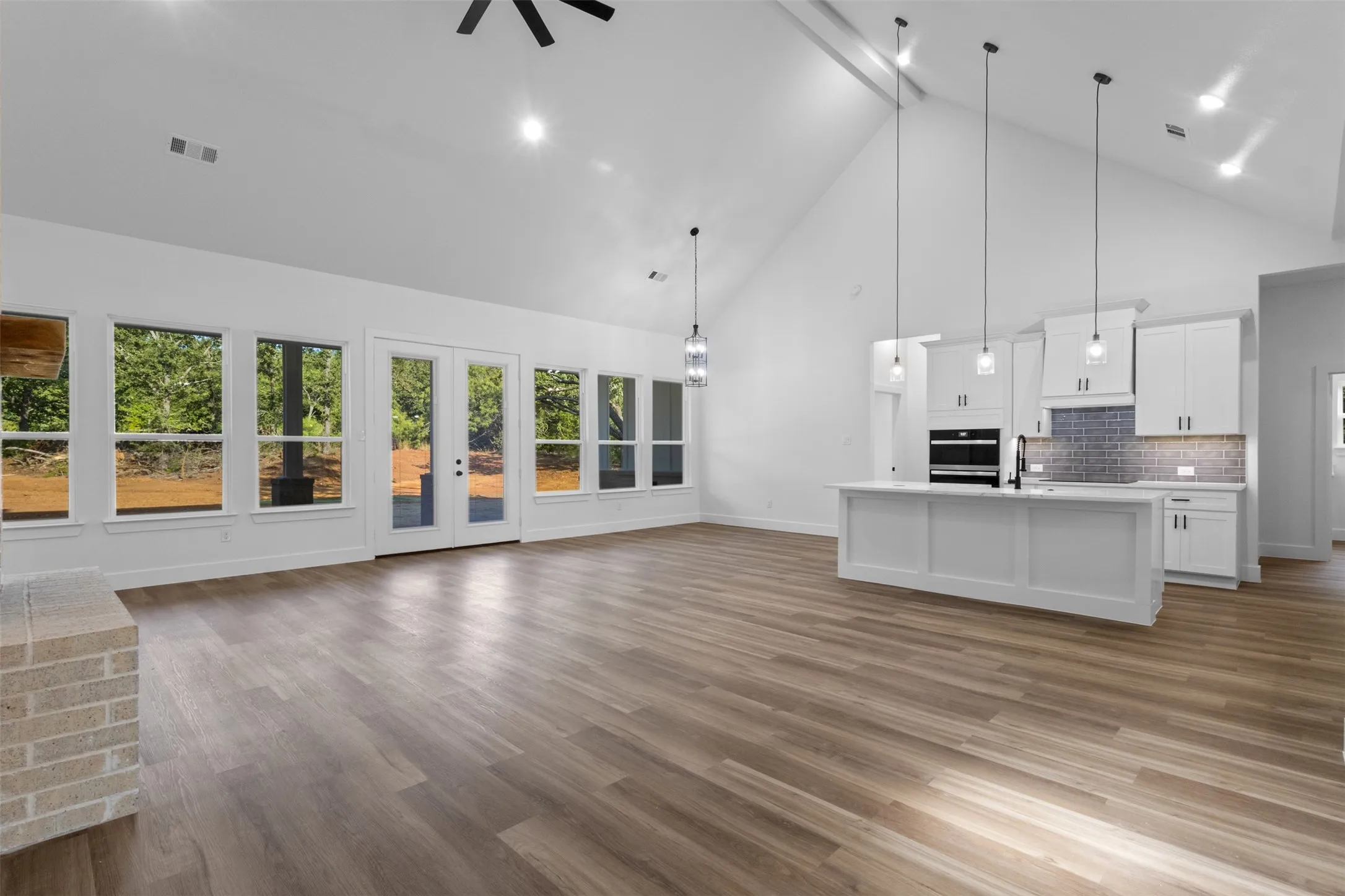 Single Family Residence For Sale in Johnson County , 5609 Thousand Oaks Drive, Joshua, Texas 76058, 4 Bedroom, 3 Bathroom, 2 Garage spaces, 2,300 Sqft, built in 2026, mls#21352473, Real Estate Agent in Joshua, Homes For Sale in Johnson county, Homes For Sale in Joshua, Realtor in Joshua Texas, Real Estate Brokerage Independent Realty Texas, Luminita Cordes Realtor