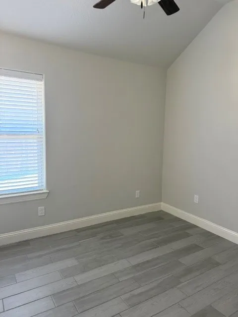 Single Family Residence For Rent in Hood County , 272 Jacinth Lane, Granbury, Texas 76049, 4 Bedroom, 2 Bathroom, 2 Garage spaces, 1,719 Sqft, built in 2020, mls#21352479, Real Estate Agent in Granbury, Homes For Rent in Hood county, Homes For Rent in Granbury, Realtor in Granbury Texas, Real Estate Brokerage Independent Realty Texas, Luminita Cordes Realtor