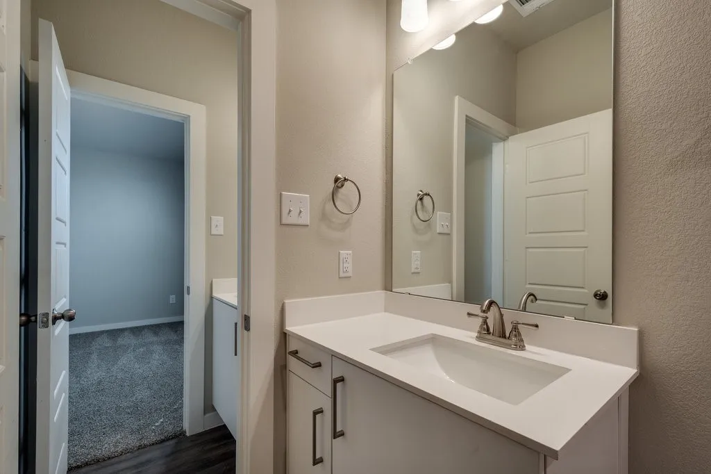 Apartment For Rent in Ellis County , 700 Fallow Drive, Venus, Texas 76084, 2 Bedroom, 2 Bathroom, 1 Garage spaces, 1,134 Sqft, built in 2022, mls#21352481, Real Estate Agent in Venus, Homes For Rent in Ellis county, Homes For Rent in Venus, Realtor in Venus Texas, Real Estate Brokerage Independent Realty Texas, Luminita Cordes Realtor
