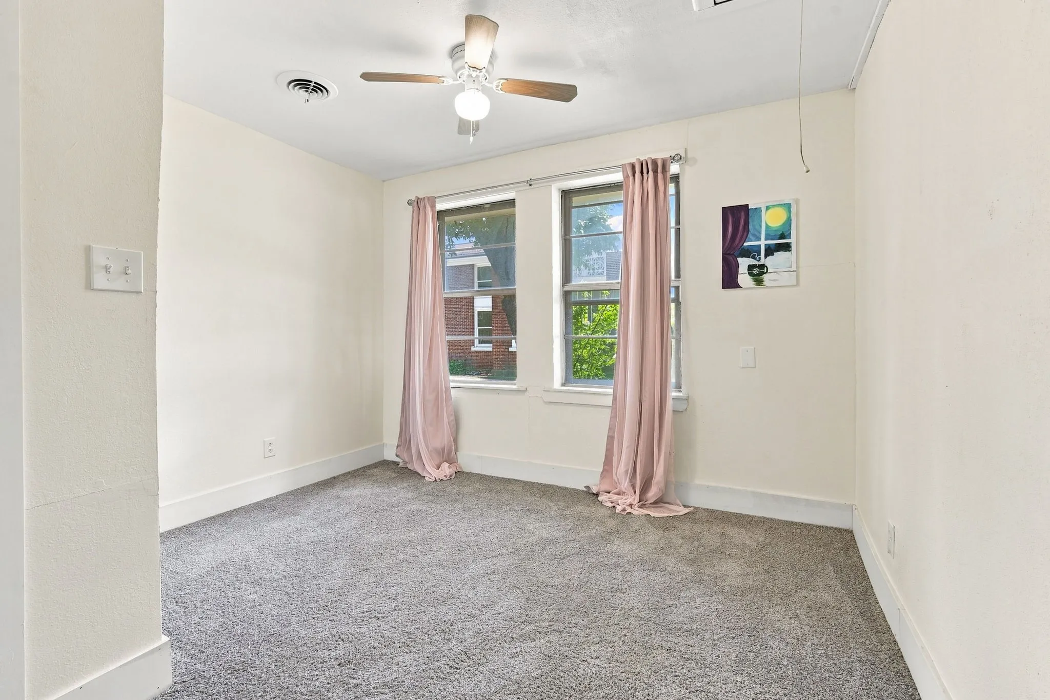 Single Family Residence For Sale in Ellis County , 204 Methodist Street, Red Oak, Texas 75154, 3 Bedroom, 2 Bathroom, Garage spaces, 1,388 Sqft, built in 1950, mls#21349536, Real Estate Agent in Red Oak, Homes For Sale in Ellis county, Homes For Sale in Red Oak, Realtor in Red Oak Texas, Real Estate Brokerage Independent Realty Texas, Luminita Cordes Realtor
