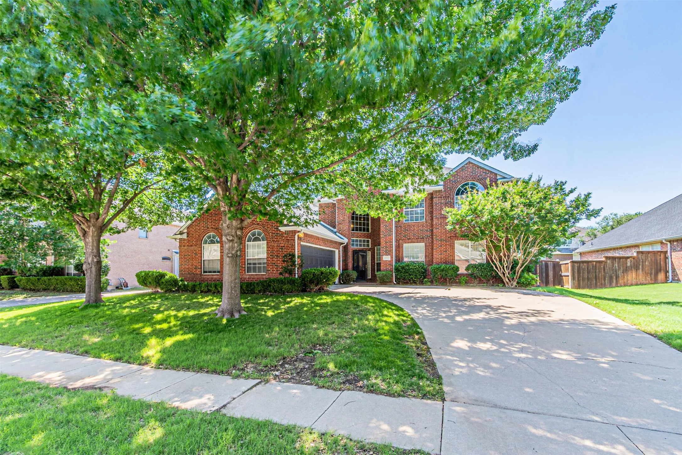 Single Family Residence For Rent in Denton County , 1913 Blue Ridge Drive, Flower Mound, Texas 75028, 4 Bedroom, 4 Bathroom, 2 Garage spaces, 3,784 Sqft, built in 1999, mls#21352478, Real Estate Agent in Flower Mound, Homes For Rent in Denton county, Homes For Rent in Flower Mound, Realtor in Flower Mound Texas, Real Estate Brokerage Independent Realty Texas, Luminita Cordes Realtor