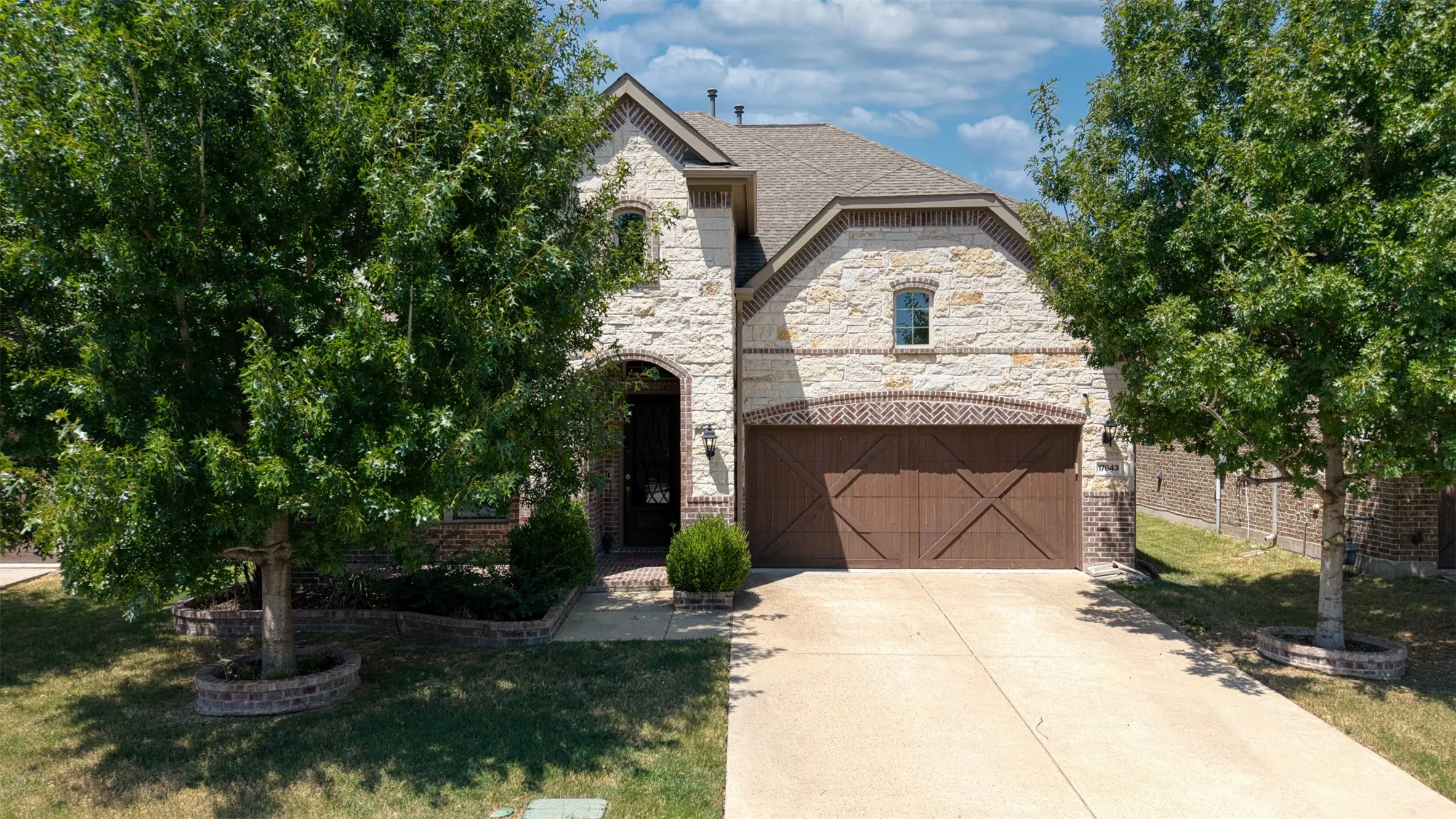 Single Family Residence For Sale in Collin County , 17643 Pinyon Lane, Dallas, Texas 75252, 4 Bedroom, 4 Bathroom, 2 Garage spaces, 3,049 Sqft, built in 2017, mls#21349761, Real Estate Agent in Dallas, Homes For Sale in Collin county, Homes For Sale in Dallas, Realtor in Dallas Texas, Real Estate Brokerage Independent Realty Texas, Luminita Cordes Realtor
