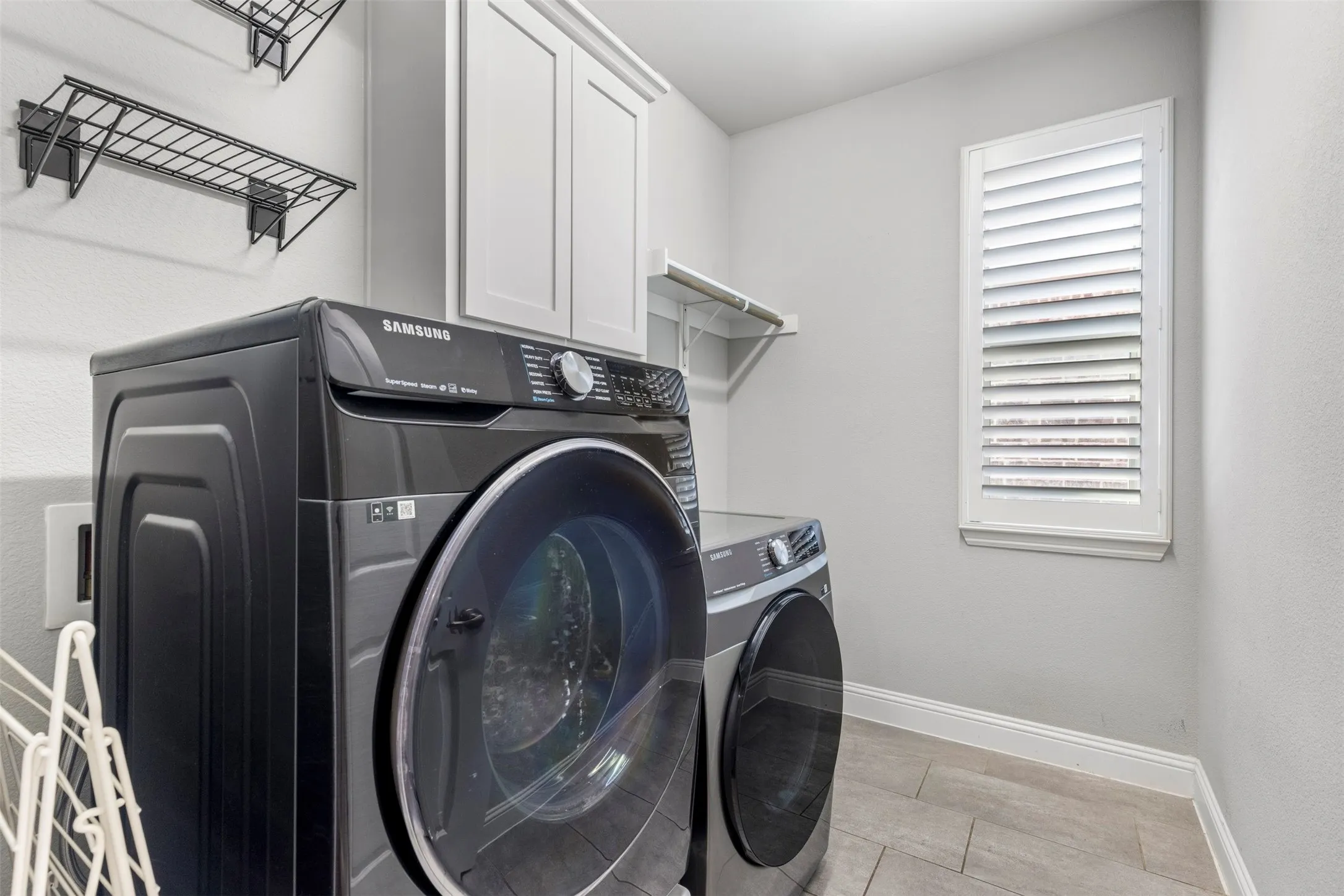 Single Family Residence For Sale in Collin County , 17643 Pinyon Lane, Dallas, Texas 75252, 4 Bedroom, 4 Bathroom, 2 Garage spaces, 3,049 Sqft, built in 2017, mls#21349761, Real Estate Agent in Dallas, Homes For Sale in Collin county, Homes For Sale in Dallas, Realtor in Dallas Texas, Real Estate Brokerage Independent Realty Texas, Luminita Cordes Realtor