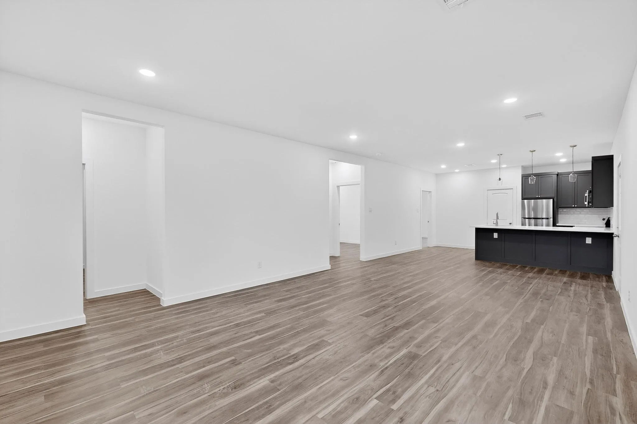 Single Family Residence For Sale in Dallas County , 4523 Metropolitan Avenue, Dallas, Texas 75210, 3 Bedroom, 2 Bathroom, 2 Garage spaces, 1,415 Sqft, built in 2026, mls#21352417, Real Estate Agent in Dallas, Homes For Sale in Dallas county, Homes For Sale in Dallas, Realtor in Dallas Texas, Real Estate Brokerage Independent Realty Texas, Luminita Cordes Realtor