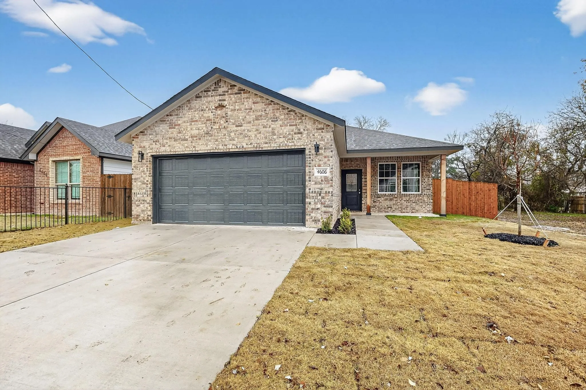 Single Family Residence For Sale in Dallas County , 4523 Metropolitan Avenue, Dallas, Texas 75210, 3 Bedroom, 2 Bathroom, 2 Garage spaces, 1,415 Sqft, built in 2026, mls#21352417, Real Estate Agent in Dallas, Homes For Sale in Dallas county, Homes For Sale in Dallas, Realtor in Dallas Texas, Real Estate Brokerage Independent Realty Texas, Luminita Cordes Realtor