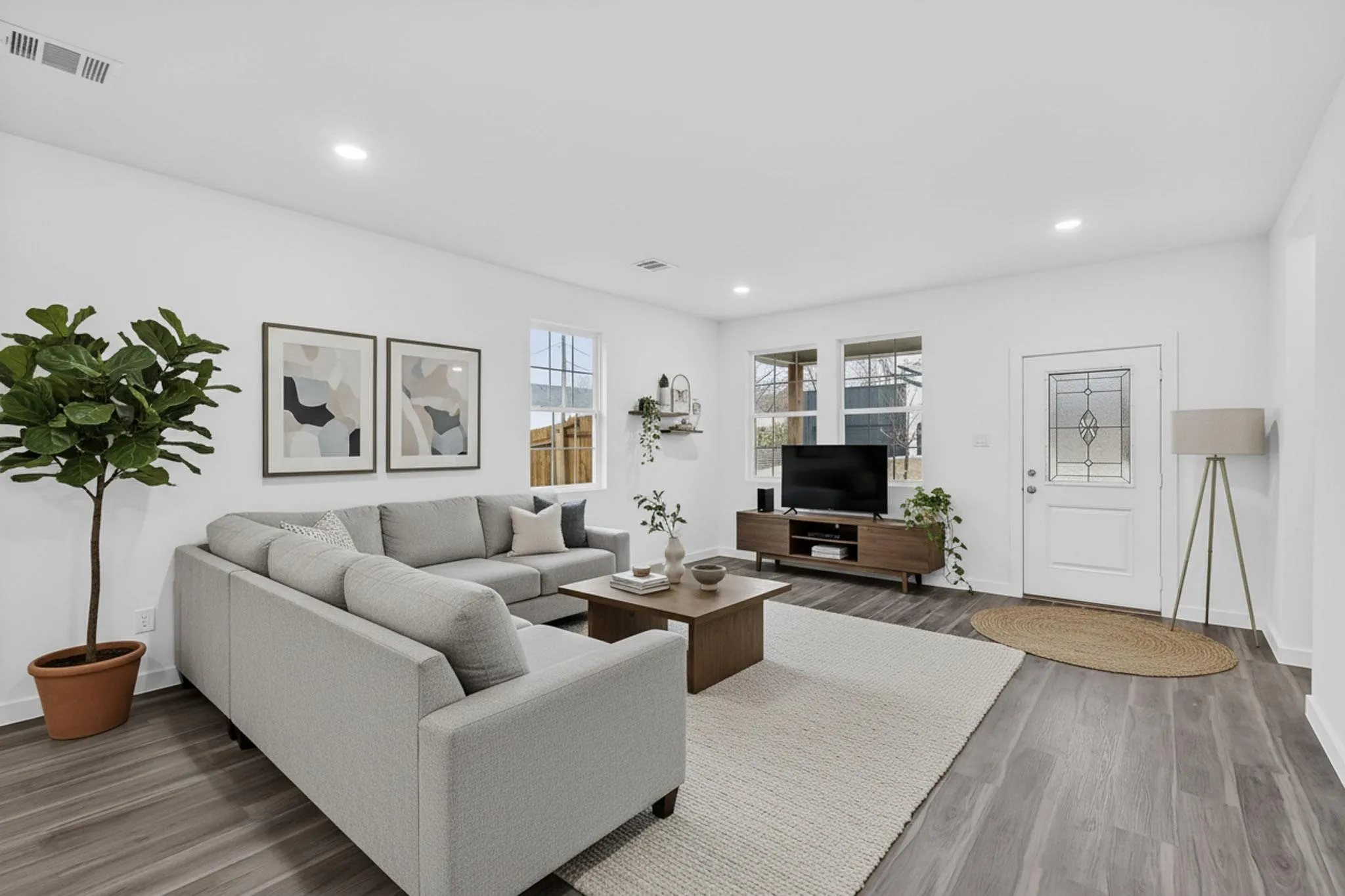 Single Family Residence For Sale in Dallas County , 4523 Metropolitan Avenue, Dallas, Texas 75210, 3 Bedroom, 2 Bathroom, 2 Garage spaces, 1,415 Sqft, built in 2026, mls#21352417, Real Estate Agent in Dallas, Homes For Sale in Dallas county, Homes For Sale in Dallas, Realtor in Dallas Texas, Real Estate Brokerage Independent Realty Texas, Luminita Cordes Realtor