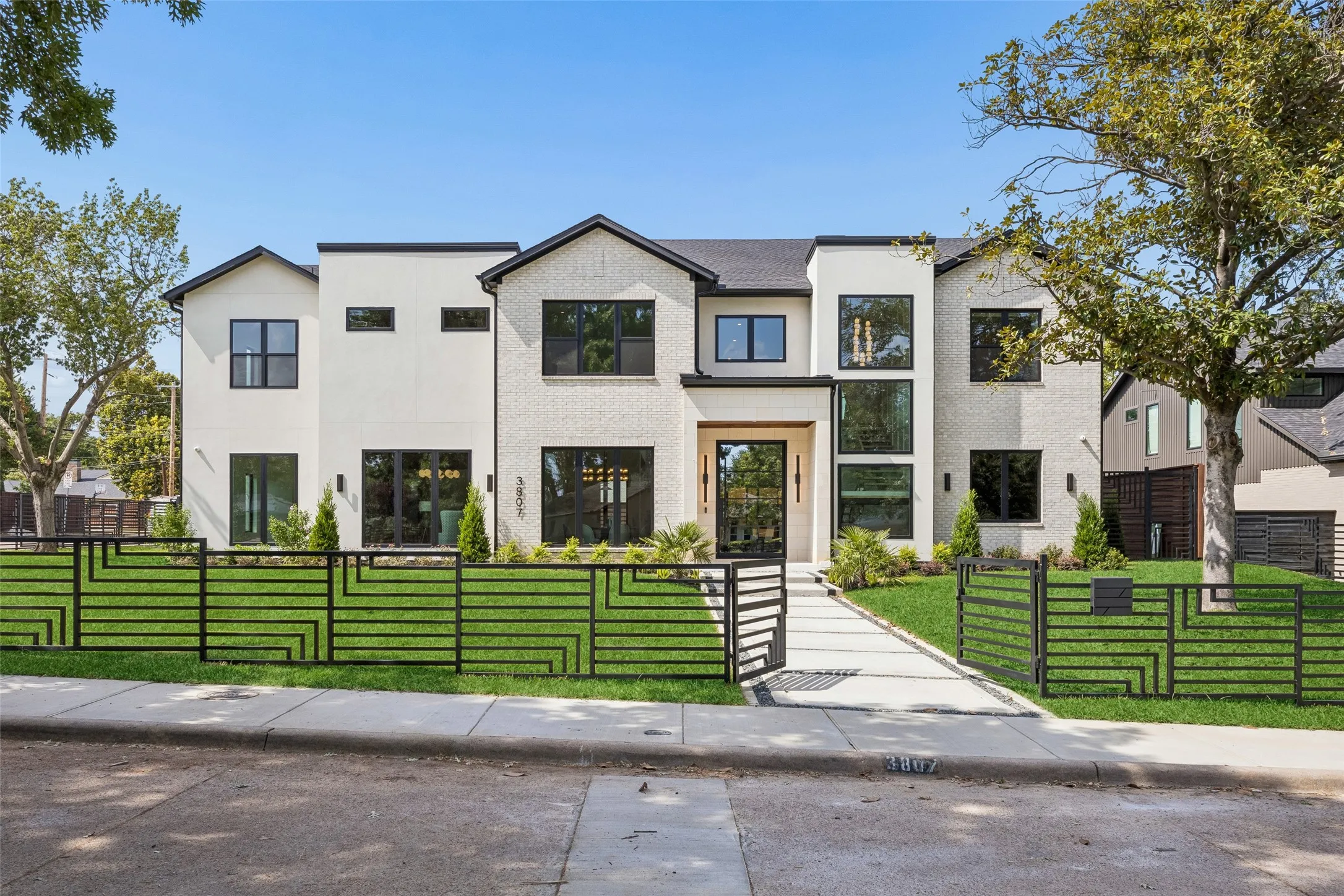 Single Family Residence For Sale in Dallas County , 3807 Pallos Verdas Drive, Dallas, Texas 75229, 6 Bedroom, 7 Bathroom, 3 Garage spaces, 6,510 Sqft, built in 2026, mls#21199377, Real Estate Agent in Dallas, Homes For Sale in Dallas county, Homes For Sale in Dallas, Realtor in Dallas Texas, Real Estate Brokerage Independent Realty Texas, Luminita Cordes Realtor
