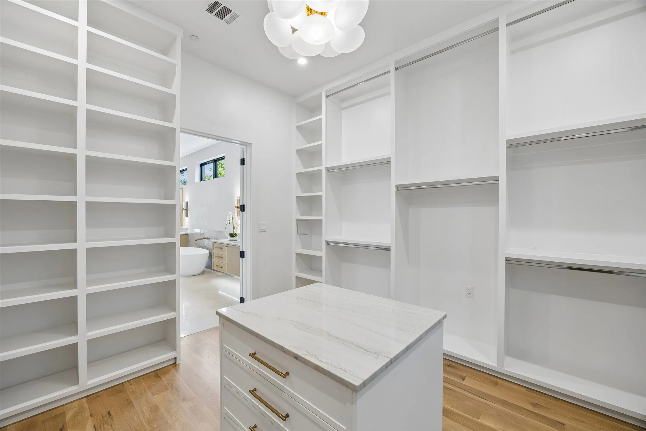 Single Family Residence For Sale in Dallas County , 3807 Pallos Verdas Drive, Dallas, Texas 75229, 6 Bedroom, 7 Bathroom, 3 Garage spaces, 6,510 Sqft, built in 2026, mls#21199377, Real Estate Agent in Dallas, Homes For Sale in Dallas county, Homes For Sale in Dallas, Realtor in Dallas Texas, Real Estate Brokerage Independent Realty Texas, Luminita Cordes Realtor