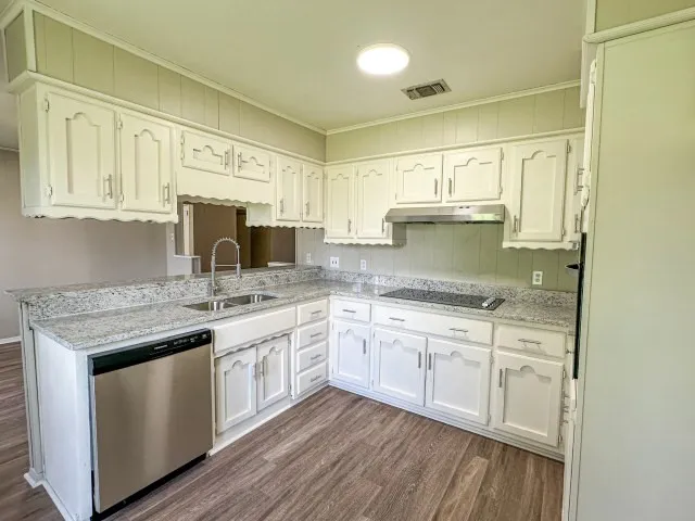 Single Family Residence For Sale in Red River (TX) County , 120 W Deport Street, Detroit, Texas 75436, 3 Bedroom, 2 Bathroom, 2 Garage spaces, 2,195 Sqft, built in 1973, mls#21352514, Real Estate Agent in Detroit, Homes For Sale in Red River (TX) county, Homes For Sale in Detroit, Realtor in Detroit Texas, Real Estate Brokerage Independent Realty Texas, Luminita Cordes Realtor