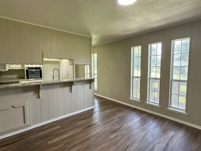 Single Family Residence For Sale in Red River (TX) County , 120 W Deport Street, Detroit, Texas 75436, 3 Bedroom, 2 Bathroom, 2 Garage spaces, 2,195 Sqft, built in 1973, mls#21352514, Real Estate Agent in Detroit, Homes For Sale in Red River (TX) county, Homes For Sale in Detroit, Realtor in Detroit Texas, Real Estate Brokerage Independent Realty Texas, Luminita Cordes Realtor
