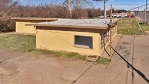 Retail For Sale in Johnson County , 1123 N Main Street, Cleburne, Texas 76033, 0, 0, Garage spaces, 0 Sqft, built in 1974, mls#21352552, Real Estate Agent in Cleburne, Homes For Sale in Johnson county, Homes For Sale in Cleburne, Realtor in Cleburne Texas, Real Estate Brokerage Independent Realty Texas, Luminita Cordes Realtor