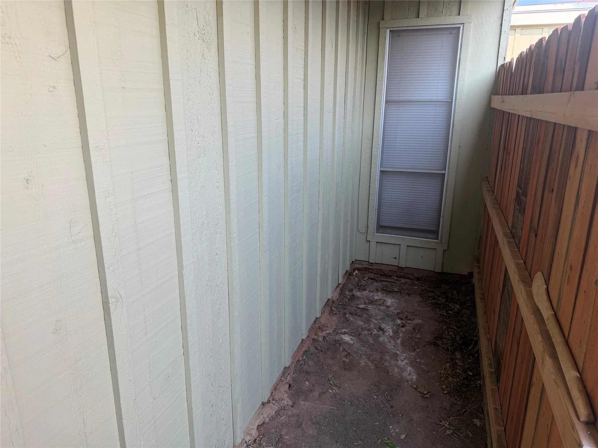 Apartment For Rent in Taylor County , 3535 Yale Avenue 4, Abilene, Texas 79603, 2 Bedrooms, 1 Bathroom, Garage spaces, 10,175 Sqft, built in 1961, Price $1,850, mls#21352080, Real Estate Agent in Abilene, Homes For Rent in Taylor county, Homes For Rent in Abilene, Realtor in Abilene Texas, Real Estate Brokerage Independent Realty Texas, Luminita Cordes Realtor