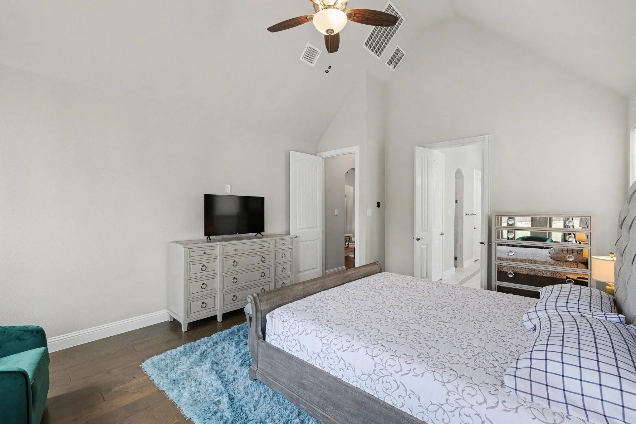 Single Family Residence For Sale in Collin County , 3508 Ruffian Court, Celina, Texas 75071, 6 Bedroom, 4 Bathroom, 2 Garage spaces, 3,384 Sqft, built in 2021, mls#21352363, Real Estate Agent in Celina, Homes For Sale in Collin county, Homes For Sale in Celina, Realtor in Celina Texas, Real Estate Brokerage Independent Realty Texas, Luminita Cordes Realtor