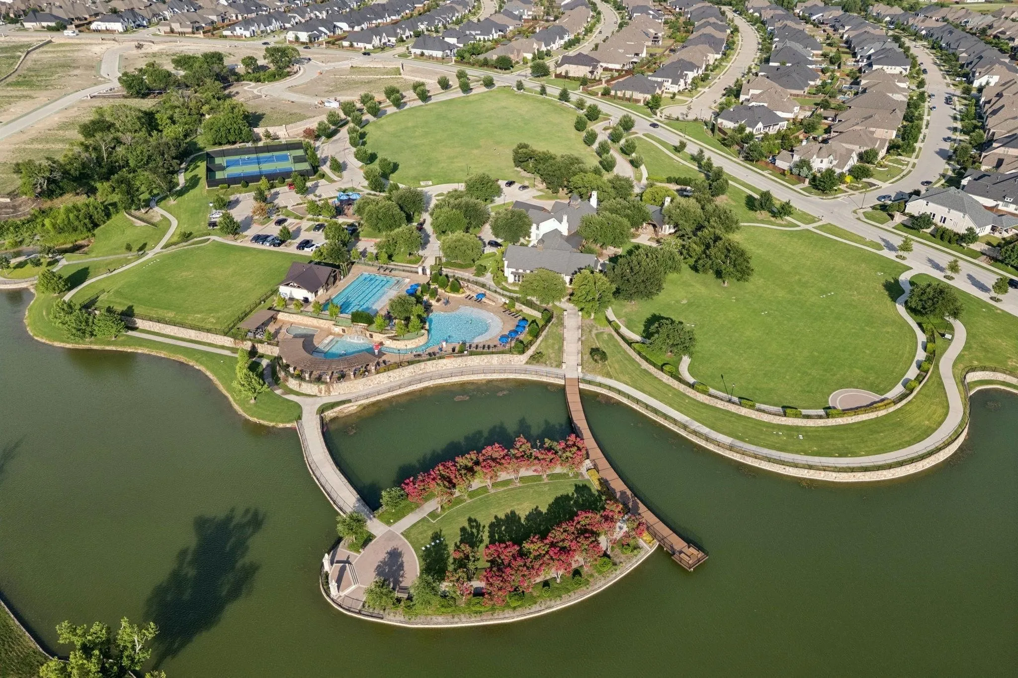 Single Family Residence For Sale in Collin County , 3508 Ruffian Court, Celina, Texas 75071, 6 Bedroom, 4 Bathroom, 2 Garage spaces, 3,384 Sqft, built in 2021, mls#21352363, Real Estate Agent in Celina, Homes For Sale in Collin county, Homes For Sale in Celina, Realtor in Celina Texas, Real Estate Brokerage Independent Realty Texas, Luminita Cordes Realtor