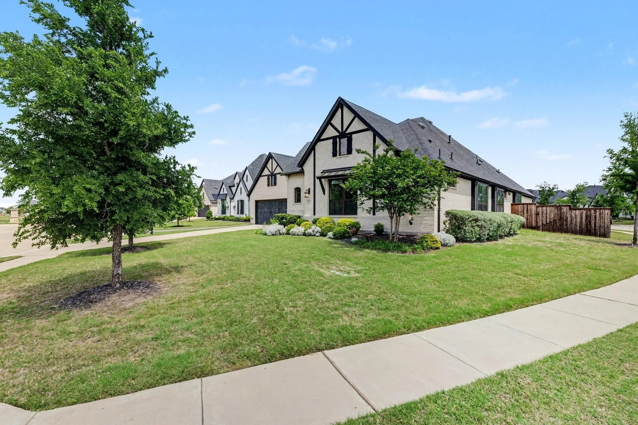 Corner Lot View
