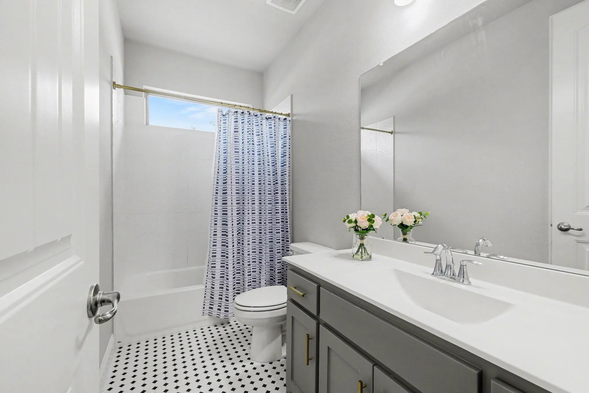 Single Family Residence For Sale in Collin County , 3508 Ruffian Court, Celina, Texas 75071, 6 Bedroom, 4 Bathroom, 2 Garage spaces, 3,384 Sqft, built in 2021, mls#21352363, Real Estate Agent in Celina, Homes For Sale in Collin county, Homes For Sale in Celina, Realtor in Celina Texas, Real Estate Brokerage Independent Realty Texas, Luminita Cordes Realtor