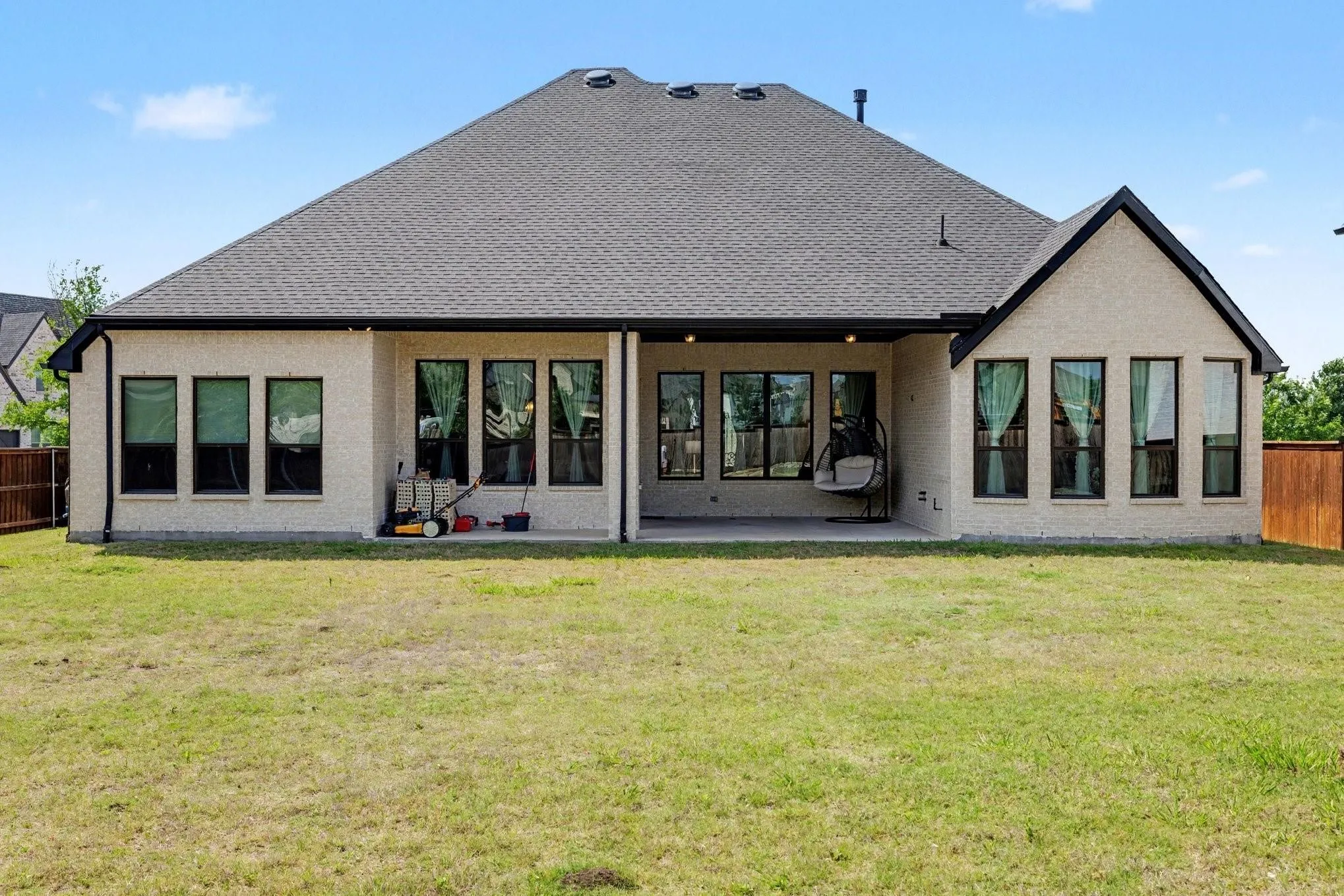 Single Family Residence For Sale in Collin County , 3508 Ruffian Court, Celina, Texas 75071, 6 Bedroom, 4 Bathroom, 2 Garage spaces, 3,384 Sqft, built in 2021, mls#21352363, Real Estate Agent in Celina, Homes For Sale in Collin county, Homes For Sale in Celina, Realtor in Celina Texas, Real Estate Brokerage Independent Realty Texas, Luminita Cordes Realtor