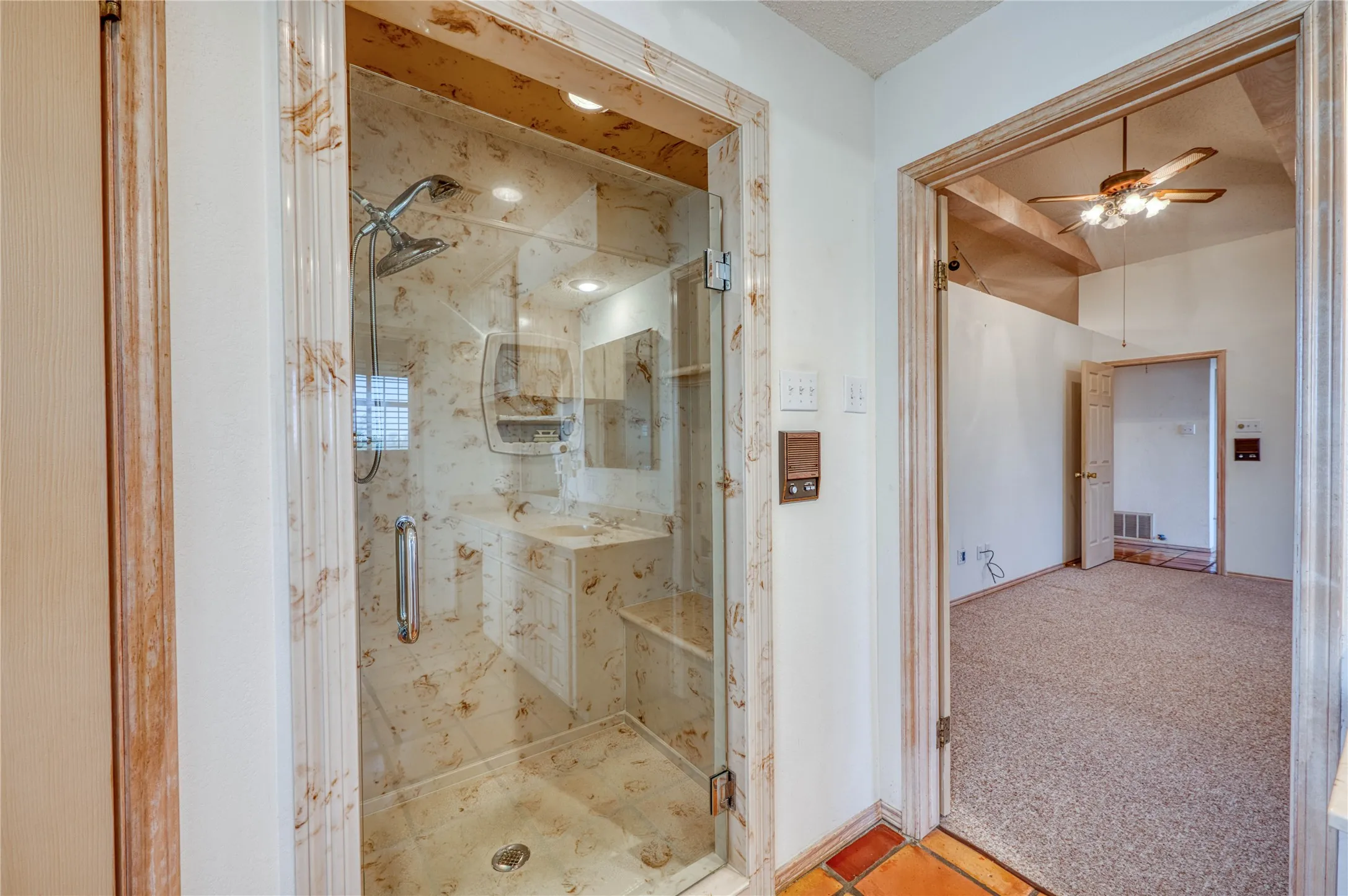 Single Family Residence For Sale in Limestone County , 1829 W FM 1246, Thornton, Texas 76687, 3 Bedrooms, 3 Bathrooms, Garage spaces, 2,512 Sqft, built in 1993, Price $1,650,000, mls#21352515, Real Estate Agent in Thornton, Homes For Sale in Limestone county, Homes For Sale in Thornton, Realtor in Thornton Texas, Real Estate Brokerage Independent Realty Texas, Luminita Cordes Realtor