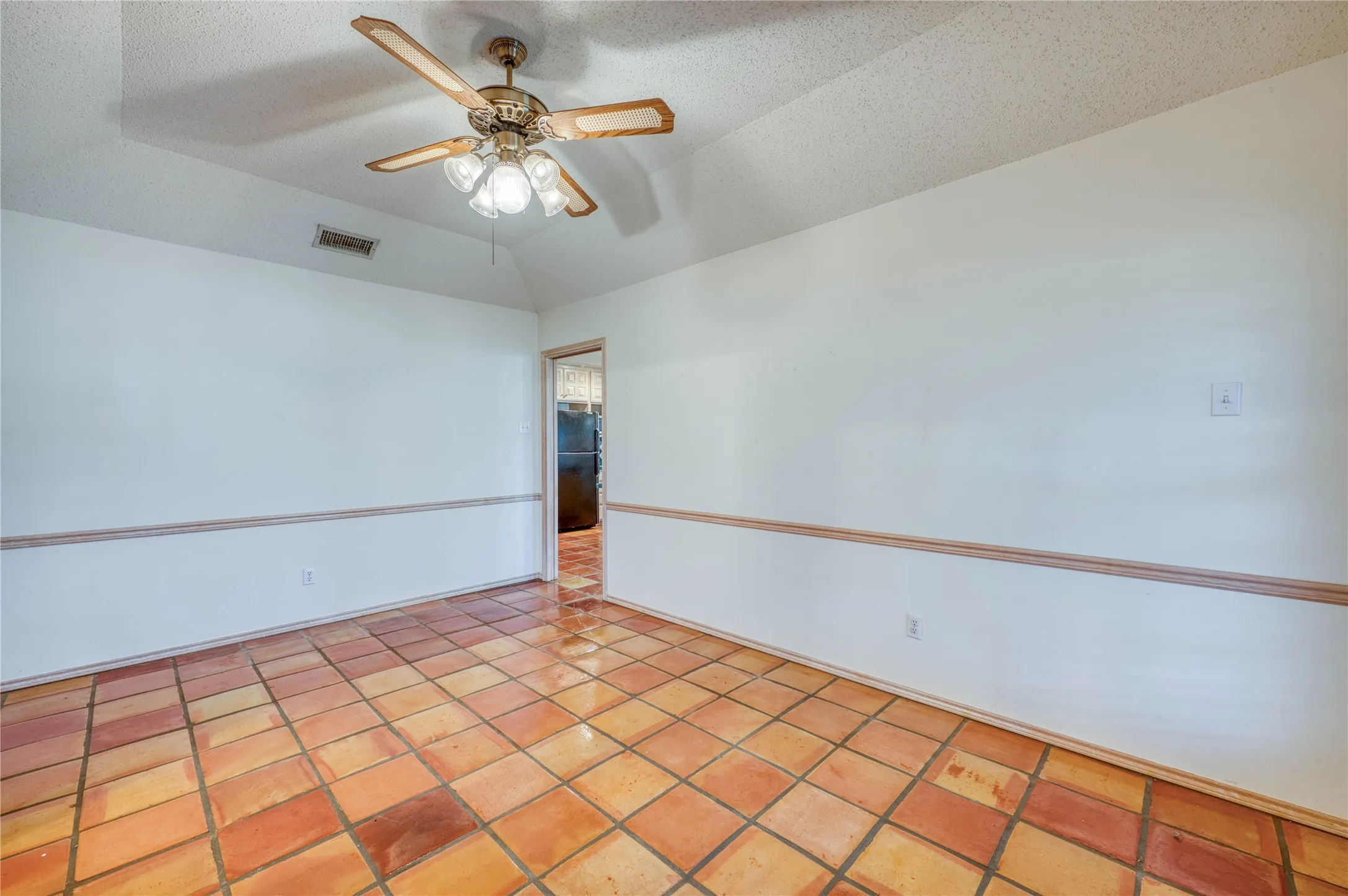 Single Family Residence For Sale in Limestone County , 1829 W FM 1246, Thornton, Texas 76687, 3 Bedrooms, 3 Bathrooms, Garage spaces, 2,512 Sqft, built in 1993, Price $1,650,000, mls#21352515, Real Estate Agent in Thornton, Homes For Sale in Limestone county, Homes For Sale in Thornton, Realtor in Thornton Texas, Real Estate Brokerage Independent Realty Texas, Luminita Cordes Realtor