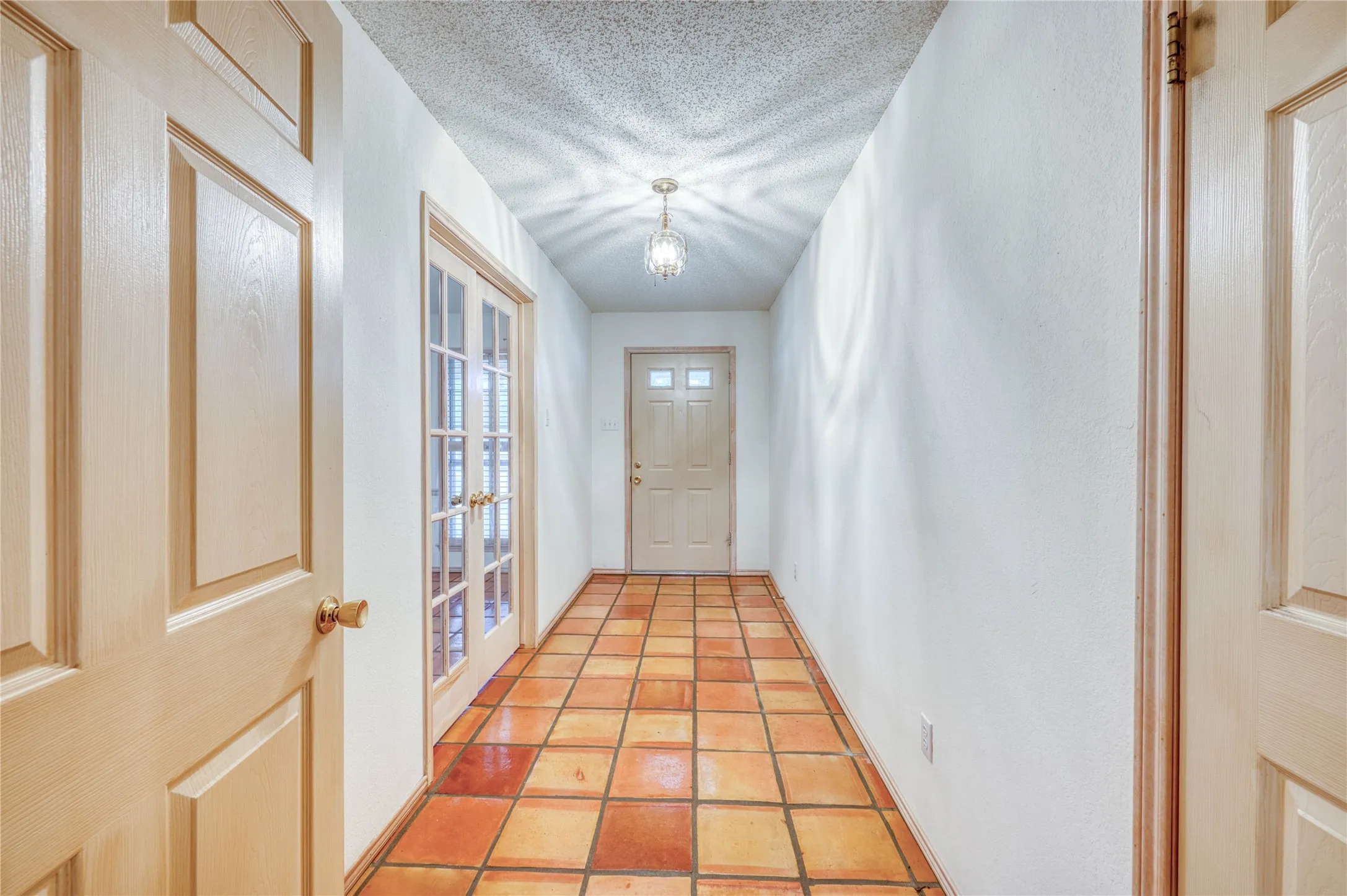 Single Family Residence For Sale in Limestone County , 1829 W FM 1246, Thornton, Texas 76687, 3 Bedrooms, 3 Bathrooms, Garage spaces, 2,512 Sqft, built in 1993, Price $1,650,000, mls#21352515, Real Estate Agent in Thornton, Homes For Sale in Limestone county, Homes For Sale in Thornton, Realtor in Thornton Texas, Real Estate Brokerage Independent Realty Texas, Luminita Cordes Realtor