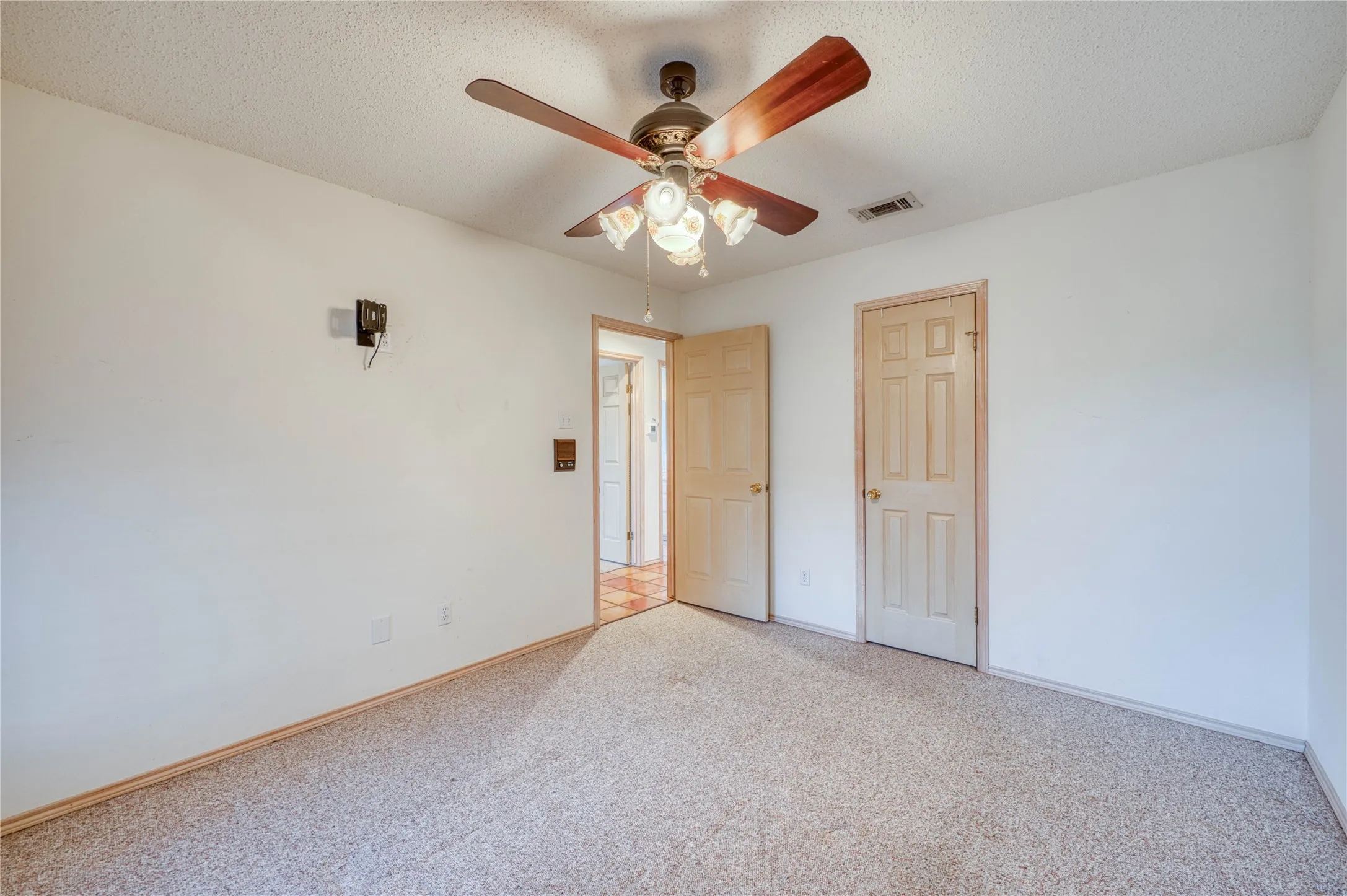 Single Family Residence For Sale in Limestone County , 1829 W FM 1246, Thornton, Texas 76687, 3 Bedrooms, 3 Bathrooms, Garage spaces, 2,512 Sqft, built in 1993, Price $1,650,000, mls#21352515, Real Estate Agent in Thornton, Homes For Sale in Limestone county, Homes For Sale in Thornton, Realtor in Thornton Texas, Real Estate Brokerage Independent Realty Texas, Luminita Cordes Realtor